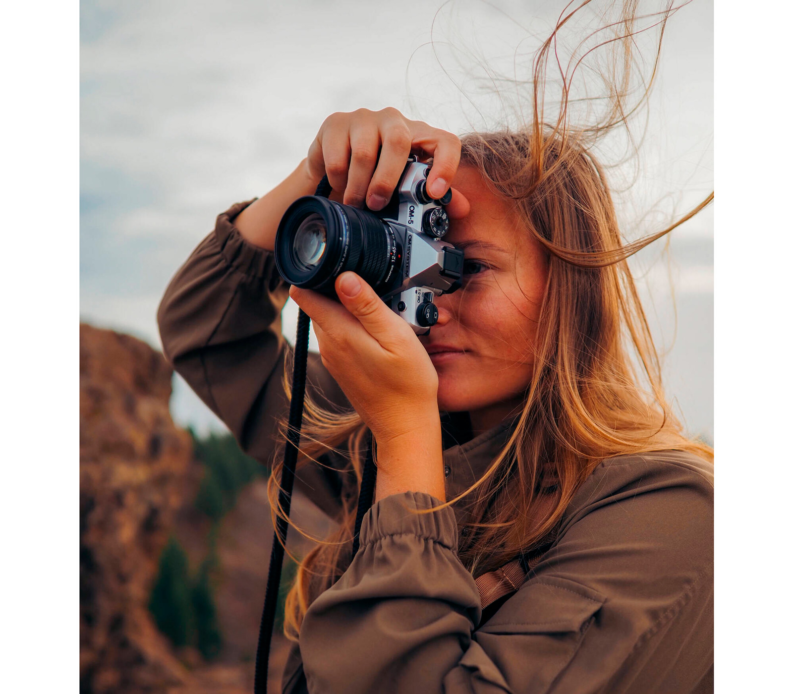 Беззеркальный фотоаппарат OM System OM-5 Mark II Body, серебристый