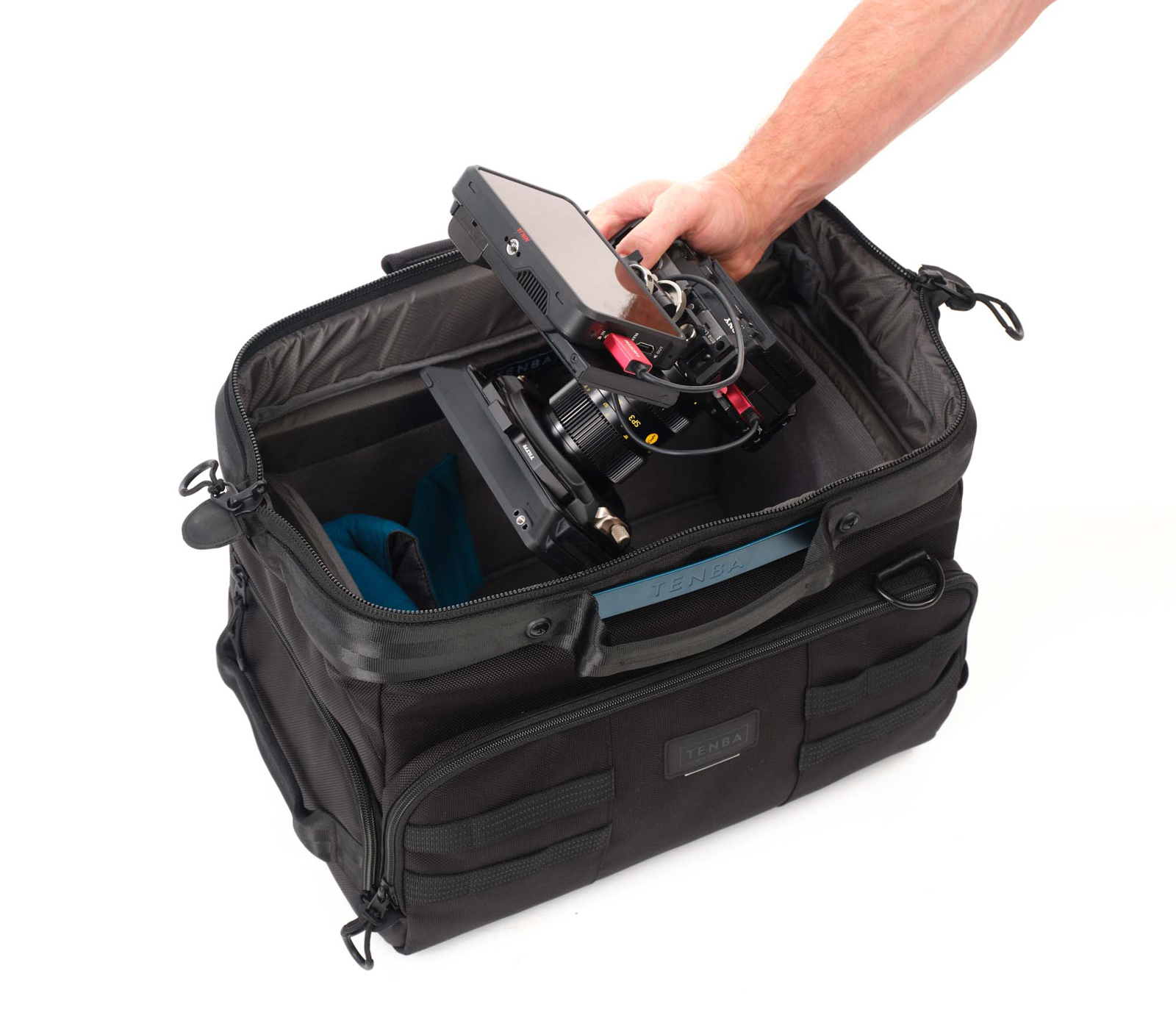 Сумка Tenba Cineluxe v2 Shoulder Bag 16