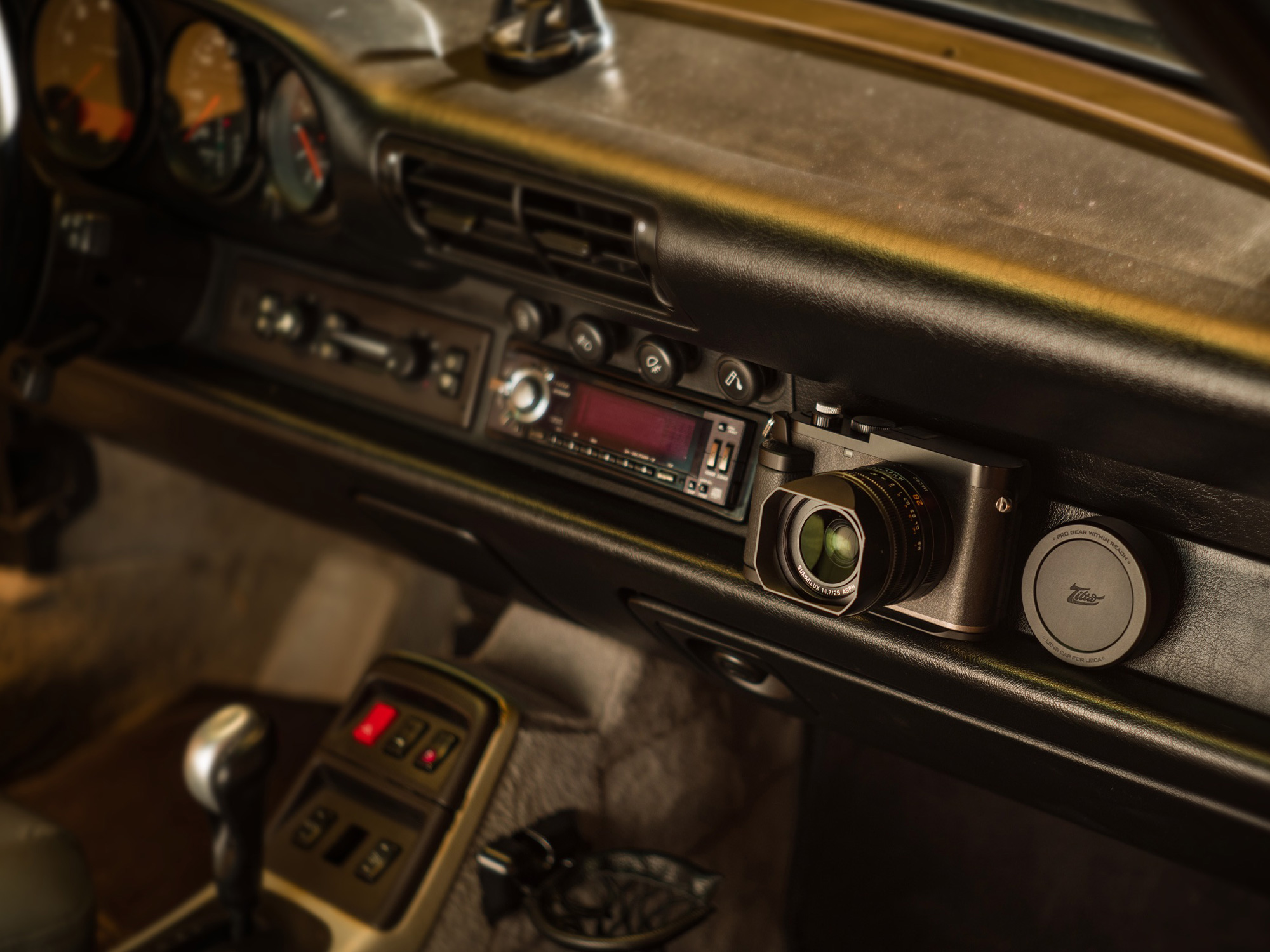 Набор аксессуаров Tilta Vintage Camera Cage Base Kit для Leica Q3, черный