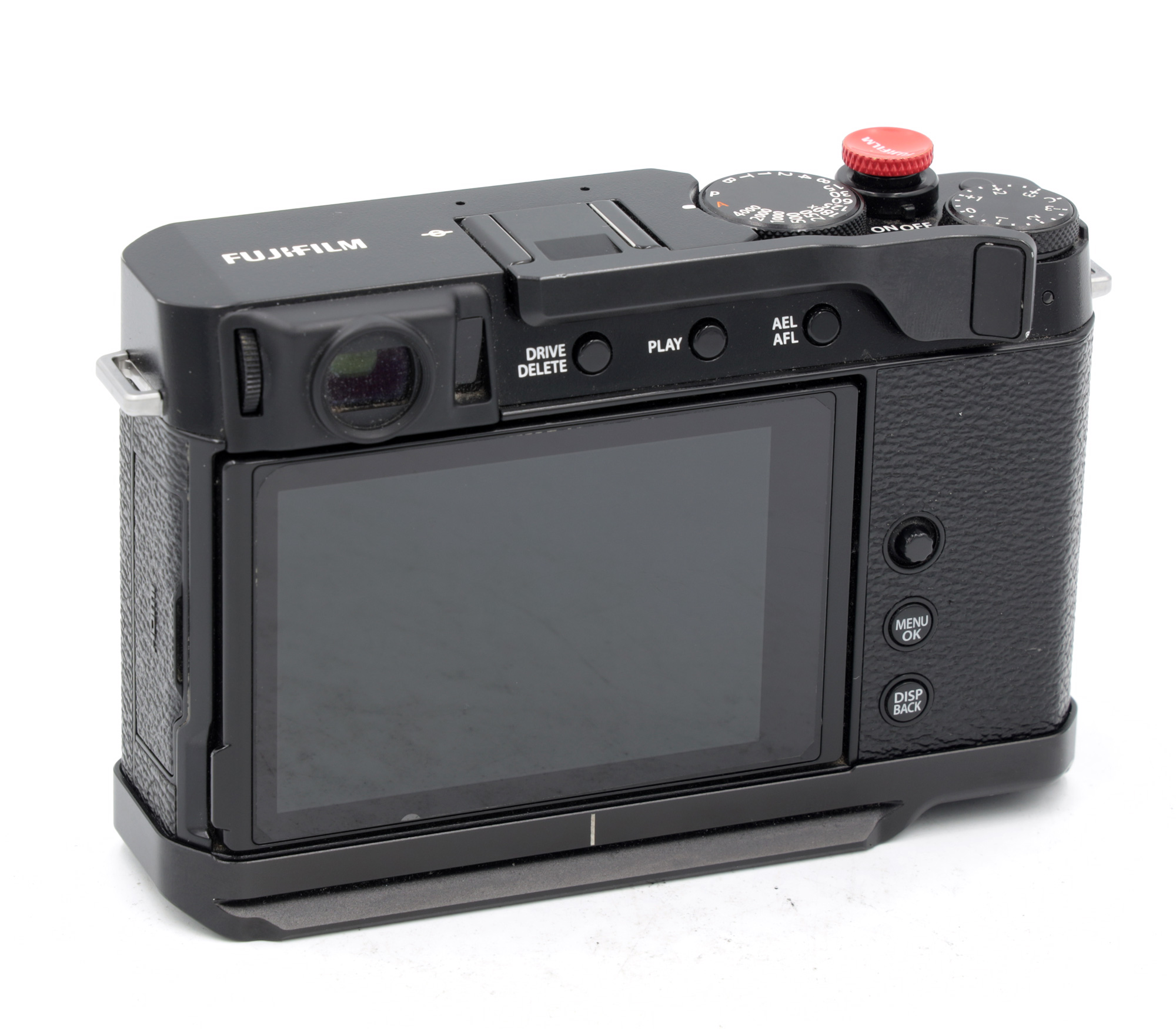 Беззеркальный фотоаппарат Fujifilm X-E4 Acc Kit MHG-XE4/TR-XE4 черный (состояние 5-) (б/у)