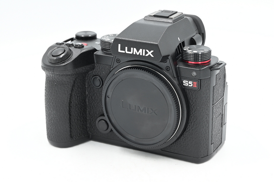 Беззеркальный фотоаппарат Panasonic Lumix S5 Mark II Body, англ. меню (состояние 5) (б/у)