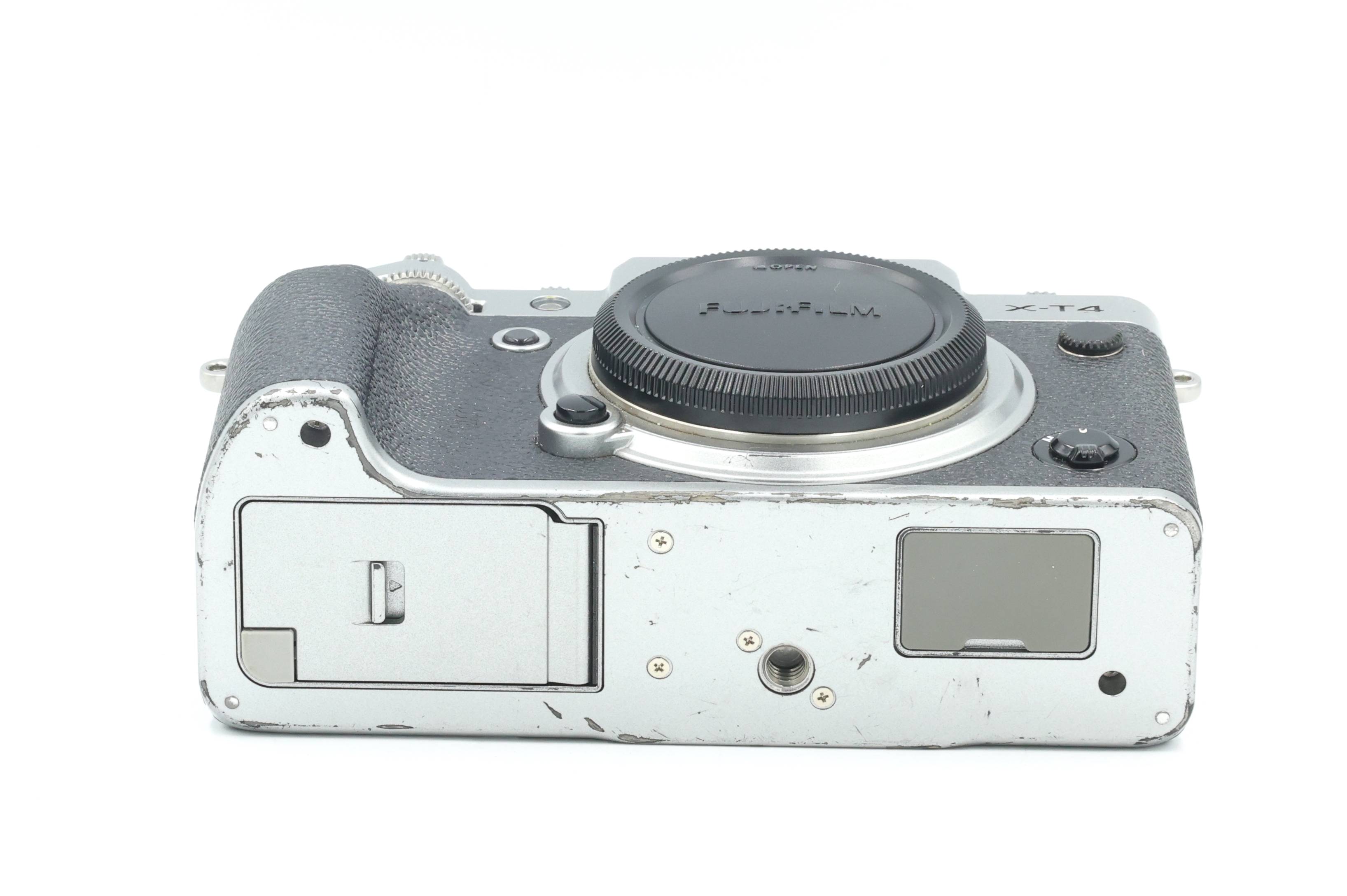 Беззеркальный фотоаппарат Fujifilm X-T4 Body, серебристый (состояние 4) (б/у)