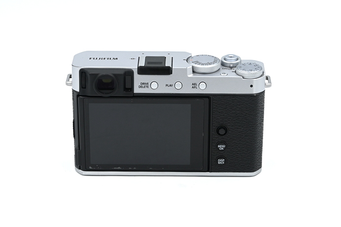 Беззеркальный фотоаппарат Fujifilm X-E4 + MHG-XE4 Silver (состояние 5) (б/у)