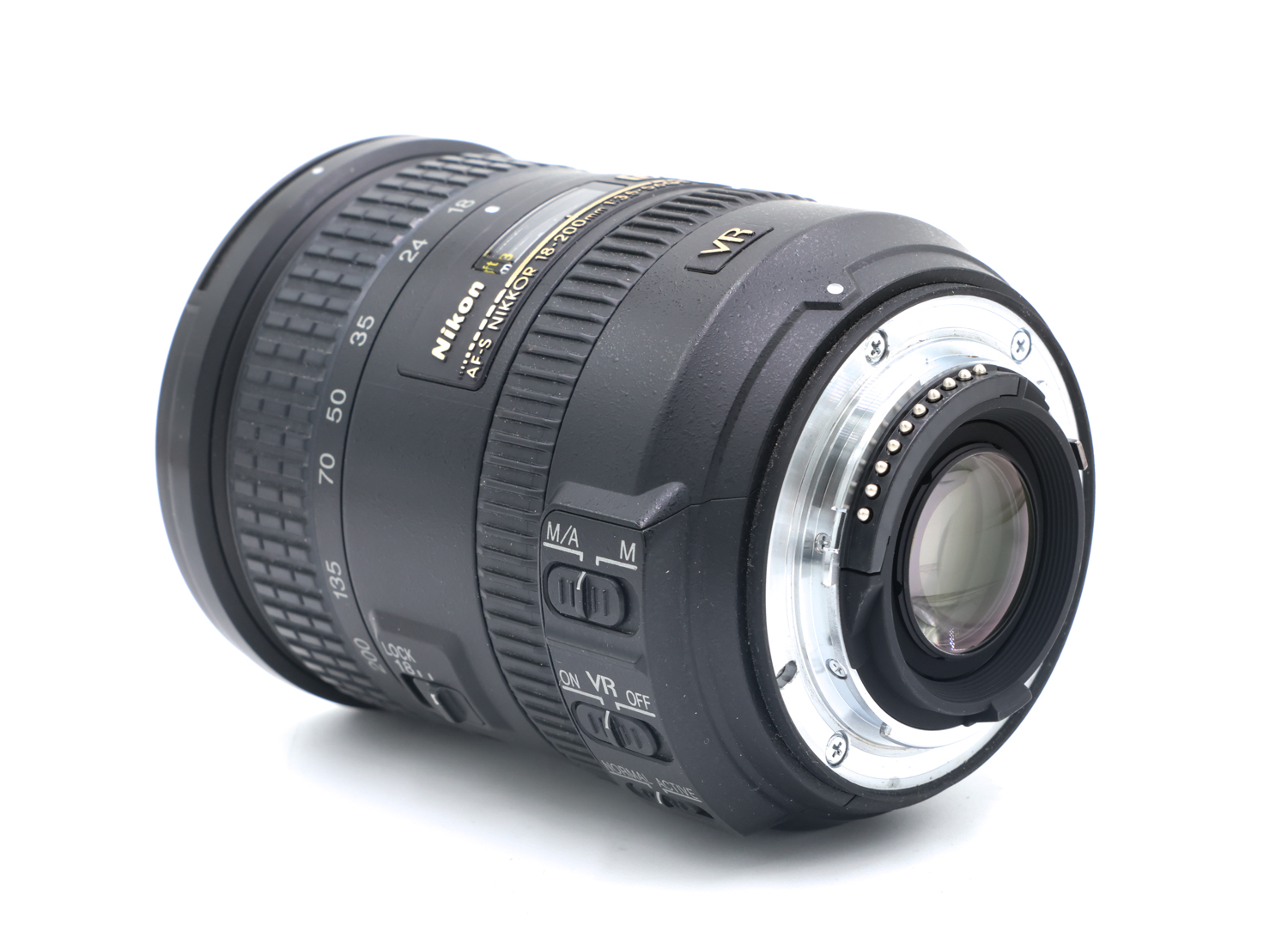 Объектив Nikon 18-200mm f/3.5-5.6G ED AF-S VR II DX (состояние 5) (б/у)