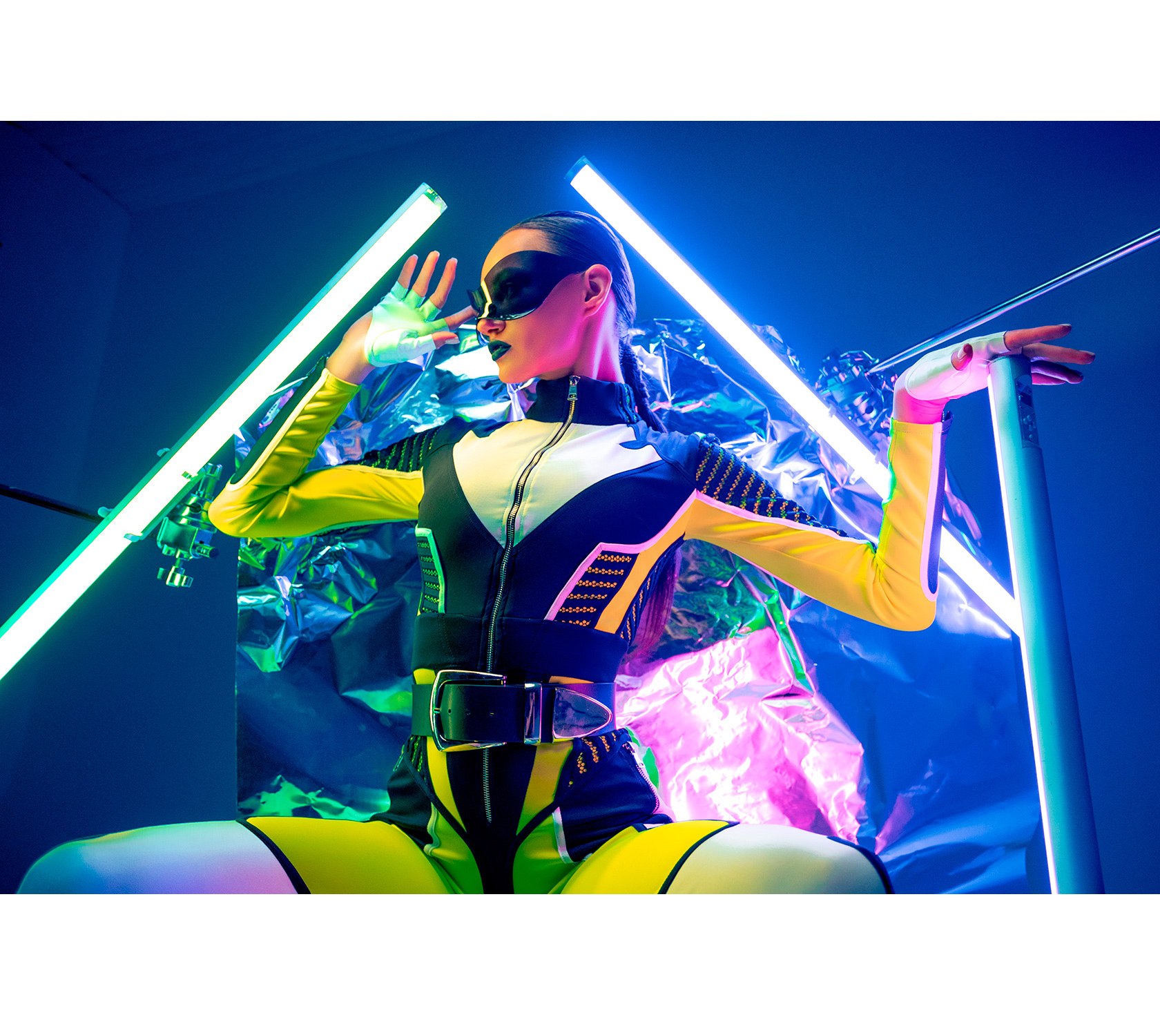 Осветитель Osterrig Sirius 2, RGB, 100 см, комплект с кейсом, серебро