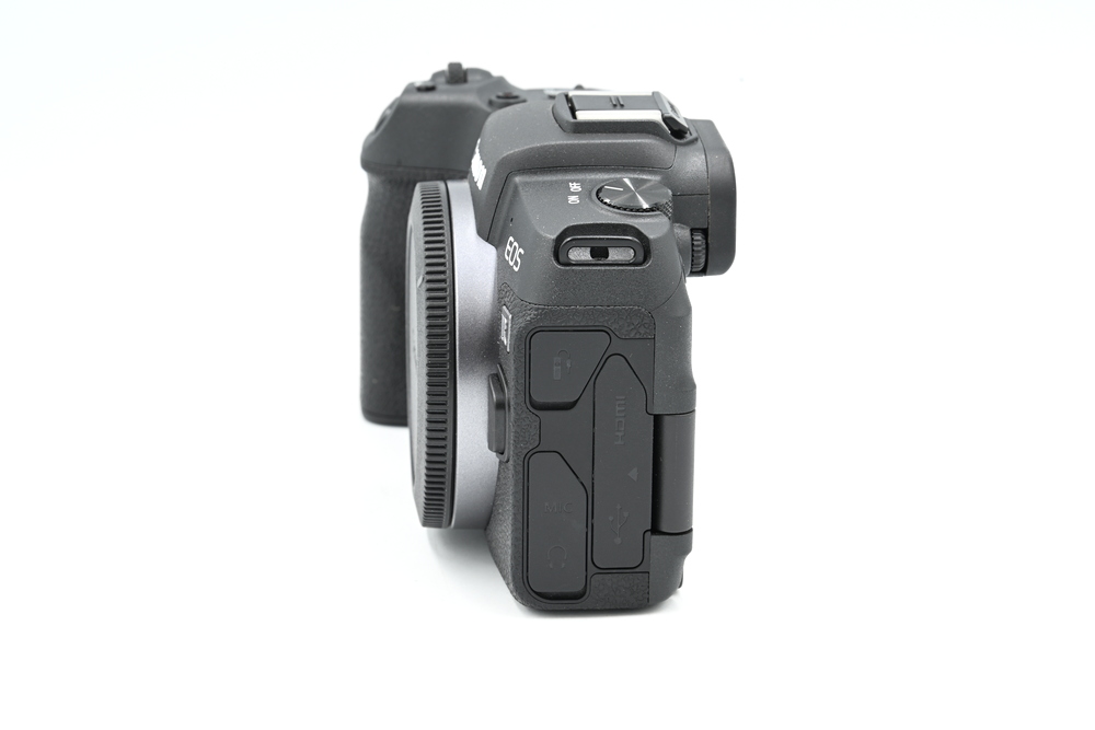 Беззеркальный фотоаппарат Canon EOS RP Body (состояние 5) (б/у)