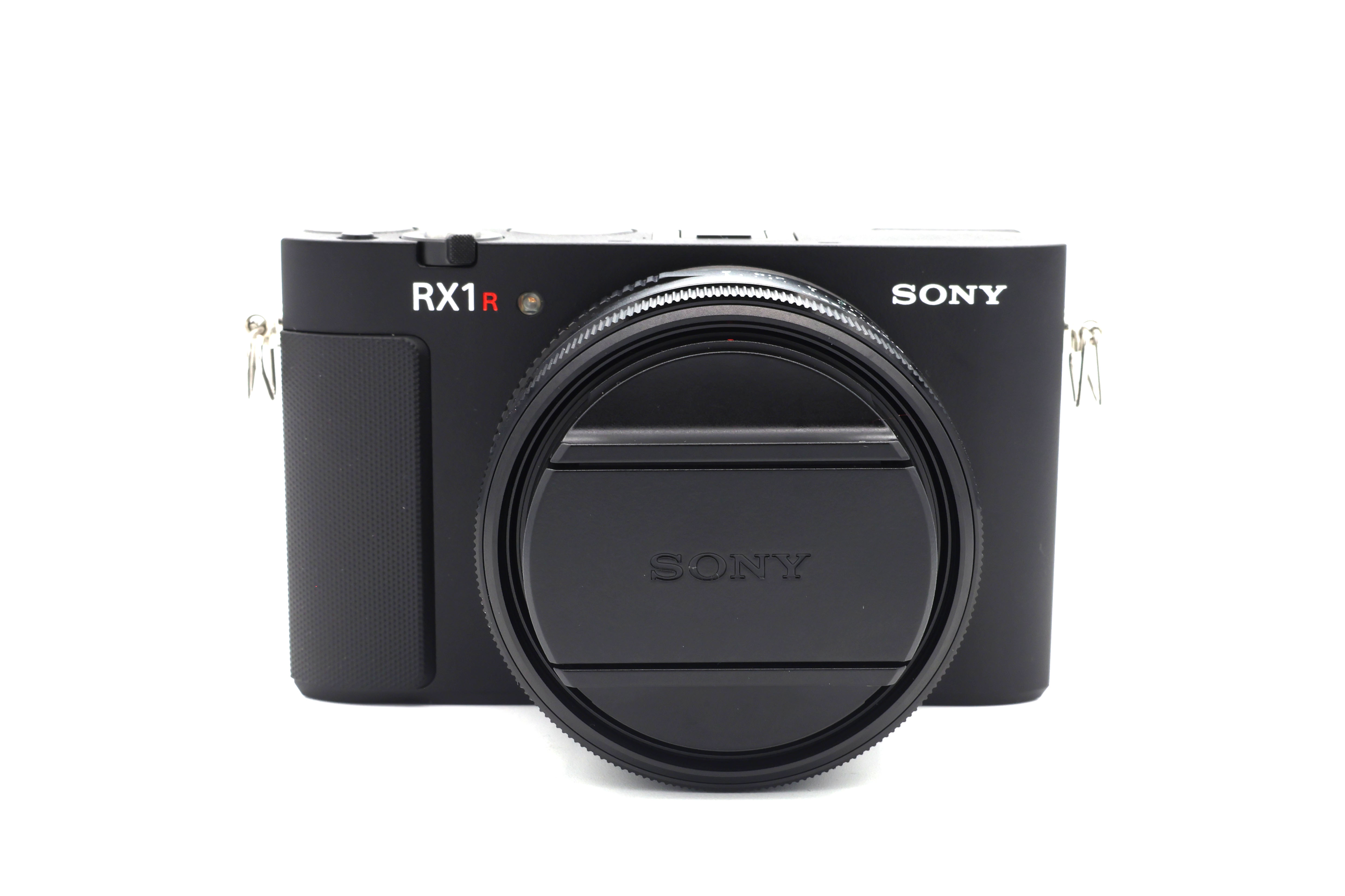 Компактный фотоаппарат Sony Cyber-shot RX1R III (состояние 5-) (б/у)