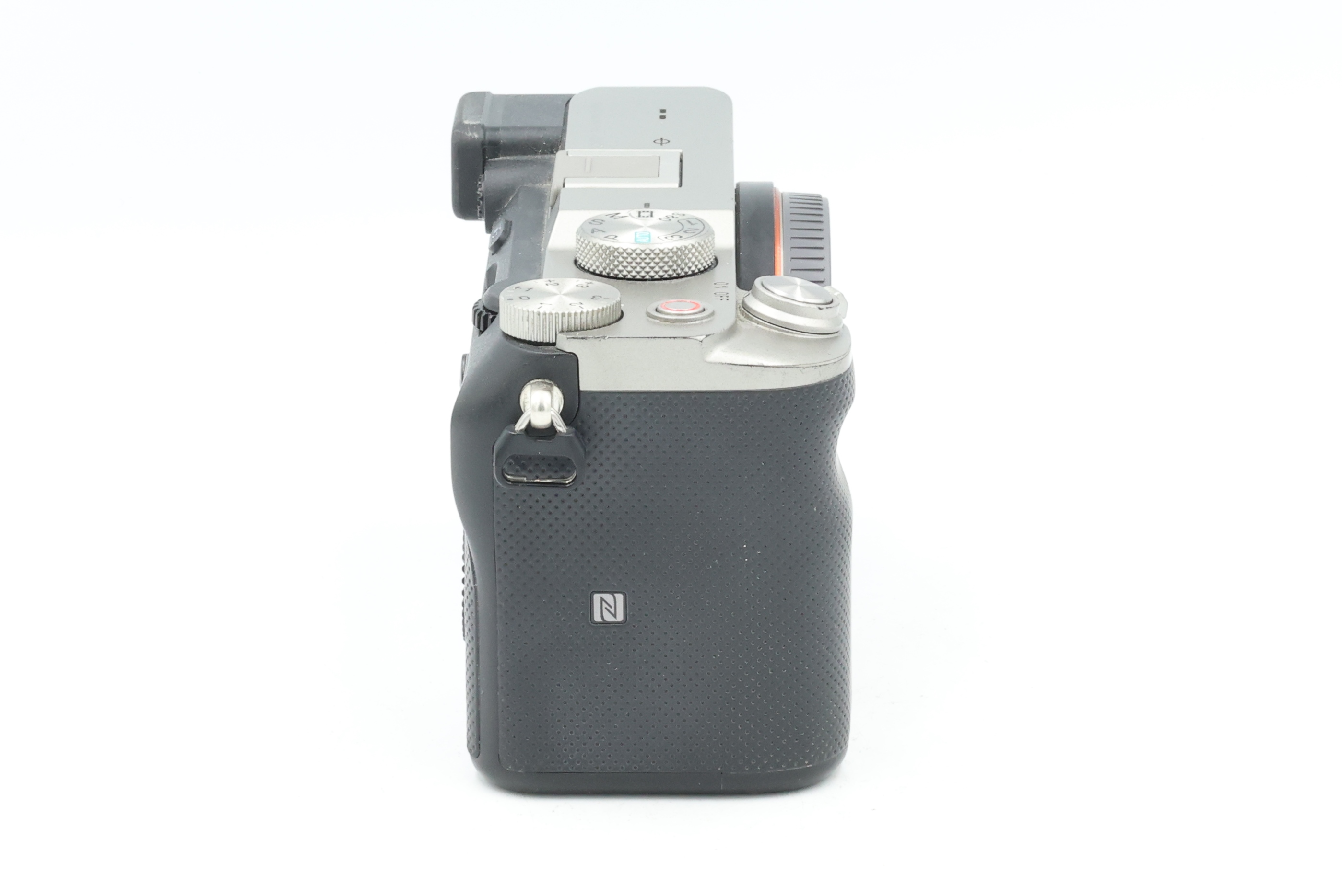 Беззеркальный фотоаппарат Sony A7C Body Silver (состояние 4) (б/у)