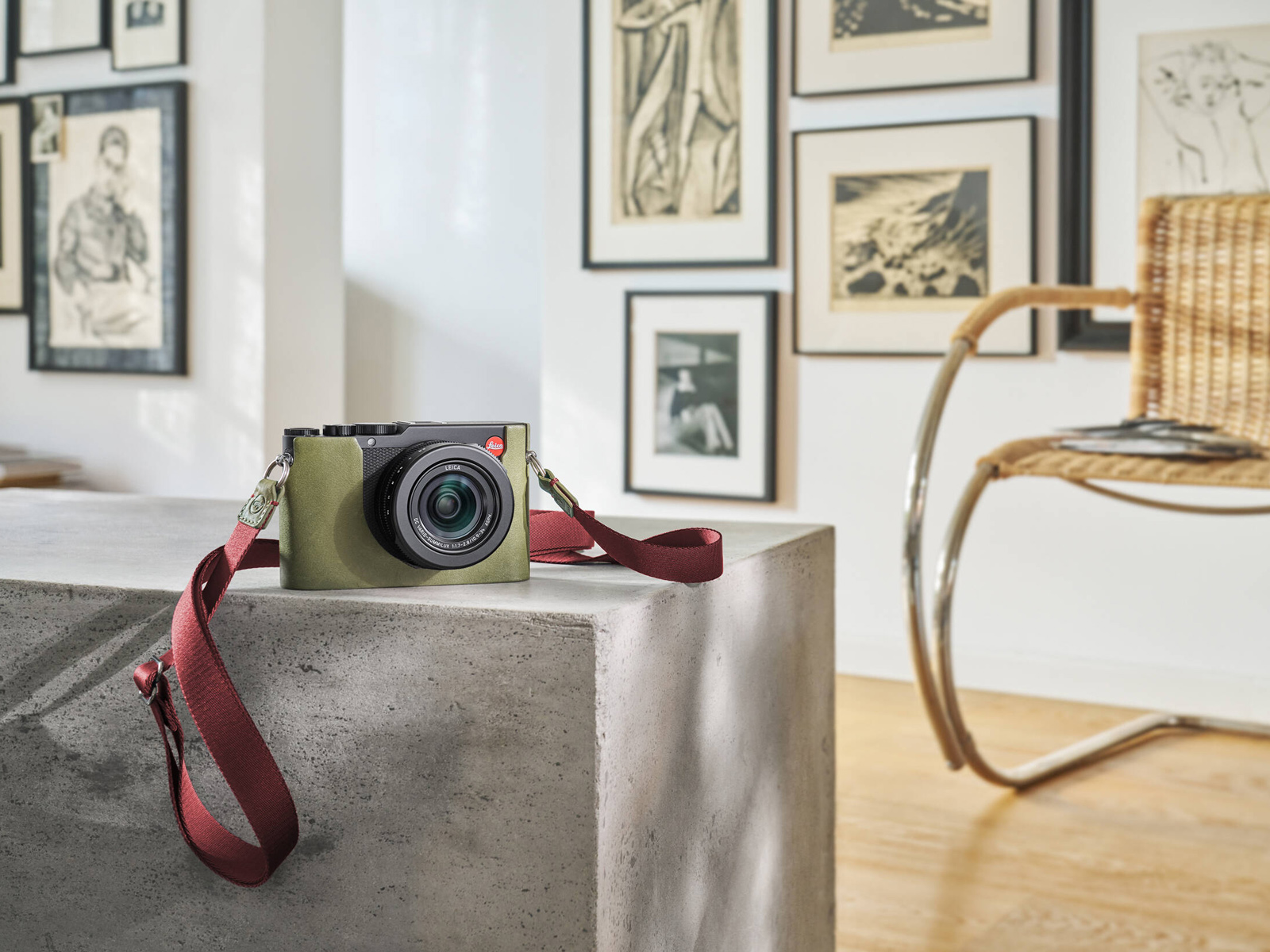 Компактный фотоаппарат Leica D-Lux 8 черный