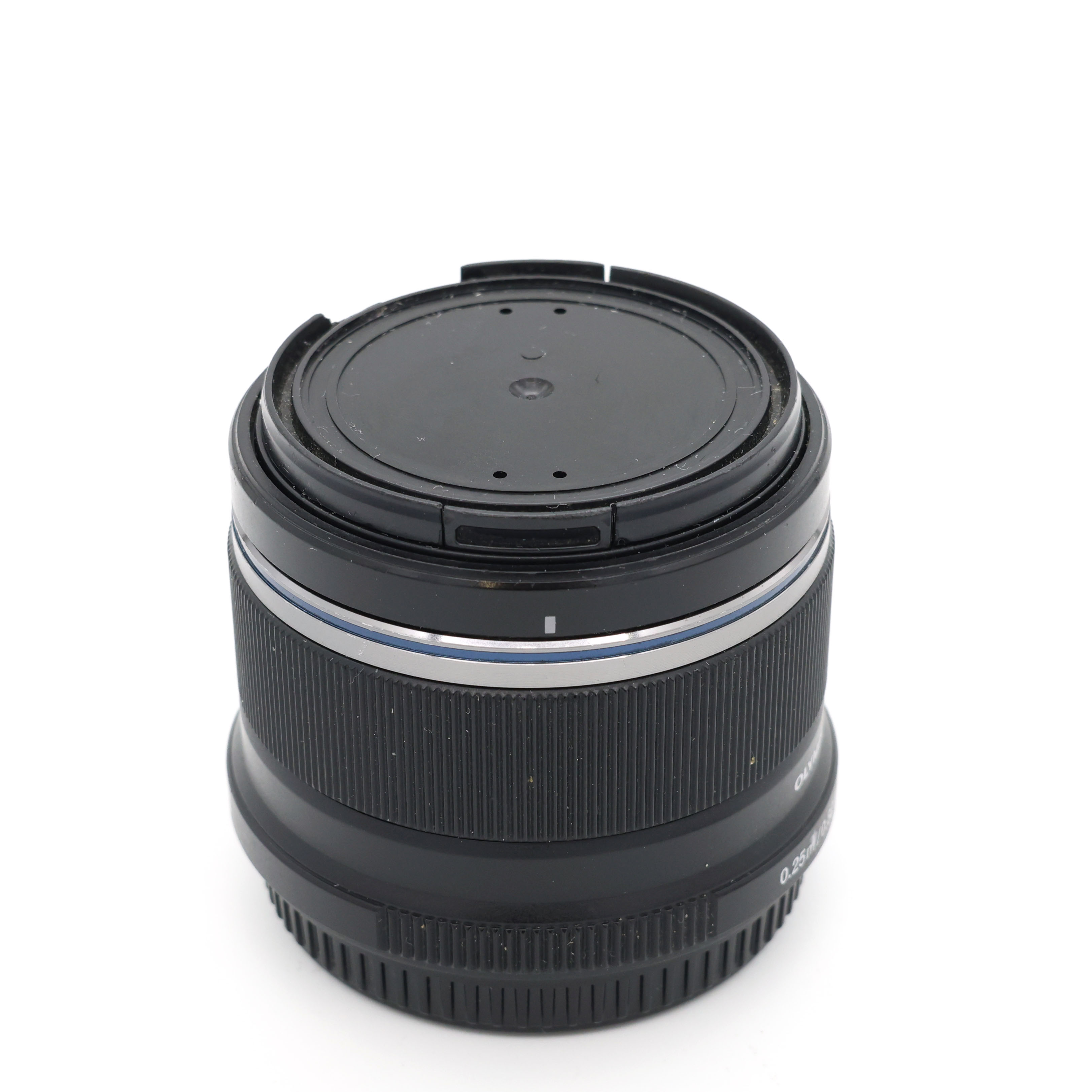 Объектив Olympus M.Zuiko Digital 25mm f/1.8 black (состояние 4) (б/у)
