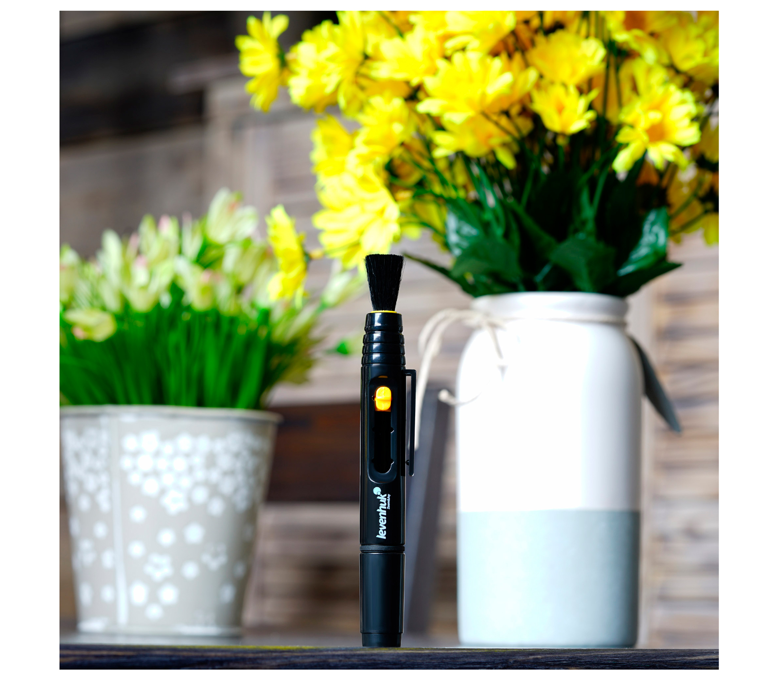 Карандаш для оптики Levenhuk Cleaning Pen LP10