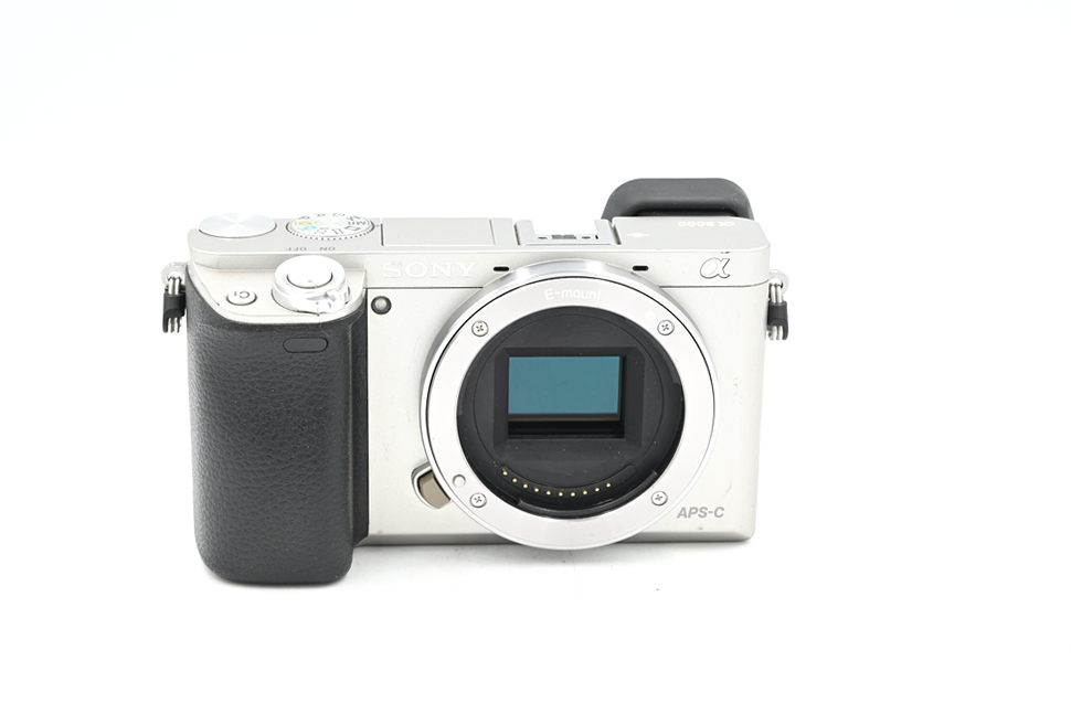 Беззеркальный фотоаппарат Sony A6000 Body (состояние 5-) (б/у)