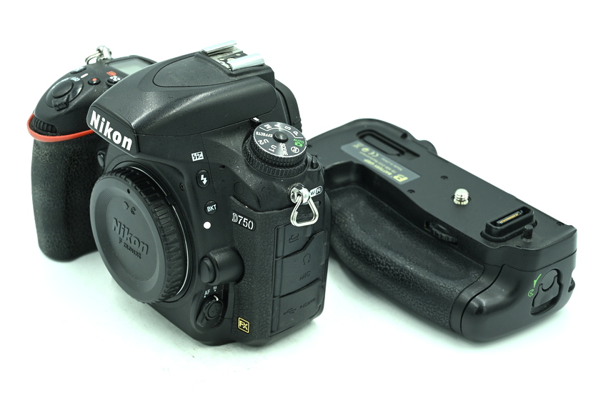 Зеркальный фотоаппарат Nikon D750 Body (состояние 3) (б/у)