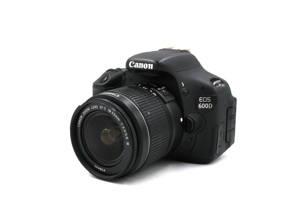 Зеркальный фотоаппарат Canon EOS 600D Kit EF-S 18-55 III (состояние 5-) (б/у)