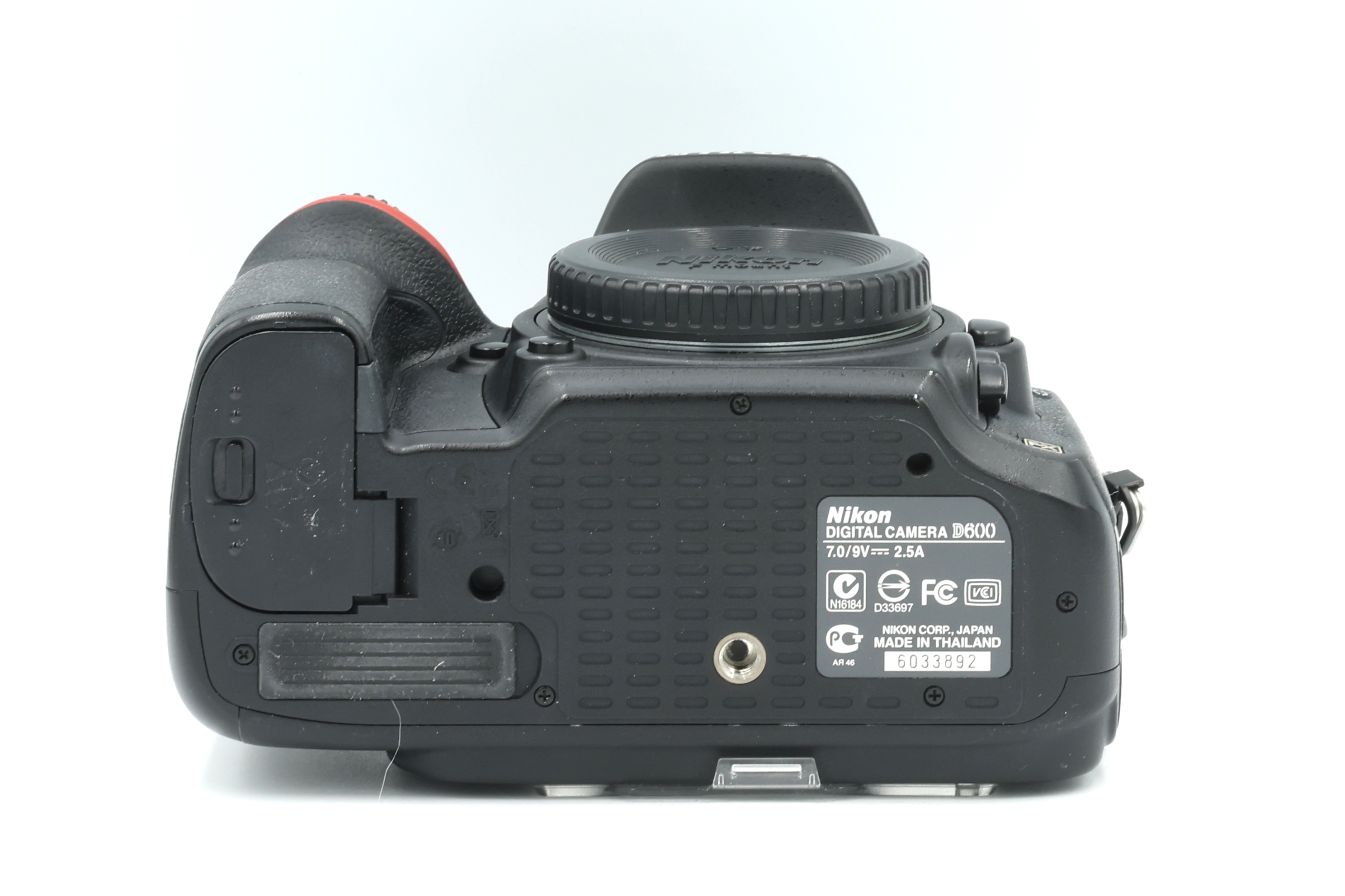Зеркальный фотоаппарат Nikon D600 Body (состояние 5-) (б/у)