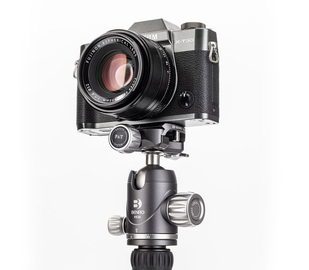 Штатив Benro Bat FBAT05C с головой VX20, цанговые замки, карбон
