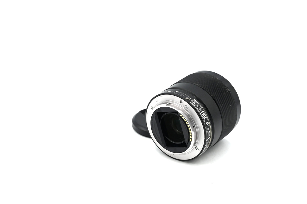 Объектив Sony FE 28mm f/2 (состояние 4) (б/у)