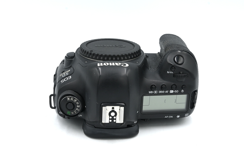 Зеркальный фотоаппарат Canon EOS 5D Mark IV Body (состояние 4) (б/у)