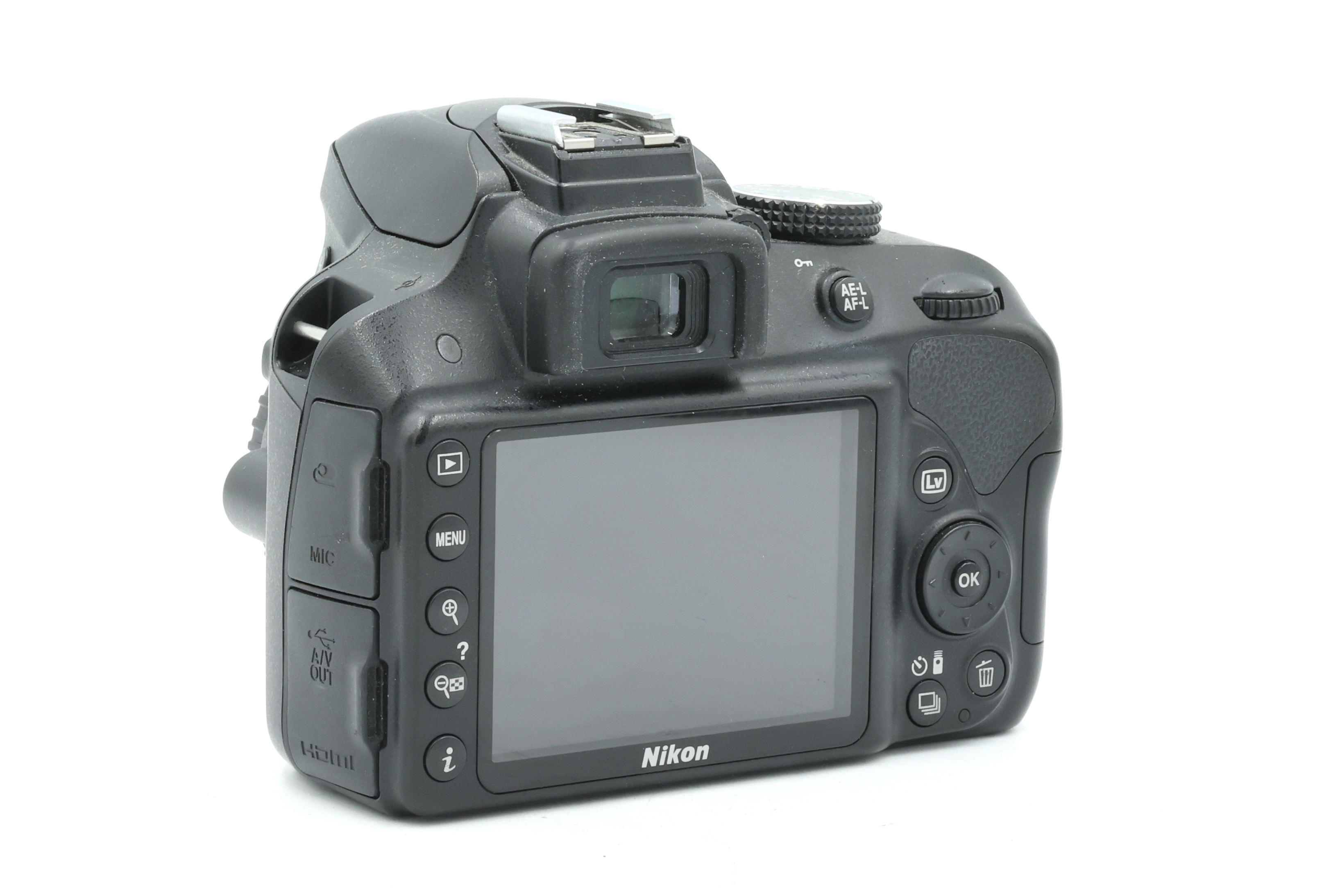 Зеркальный фотоаппарат Nikon D3300 Body (состояние 5-) (б/у)