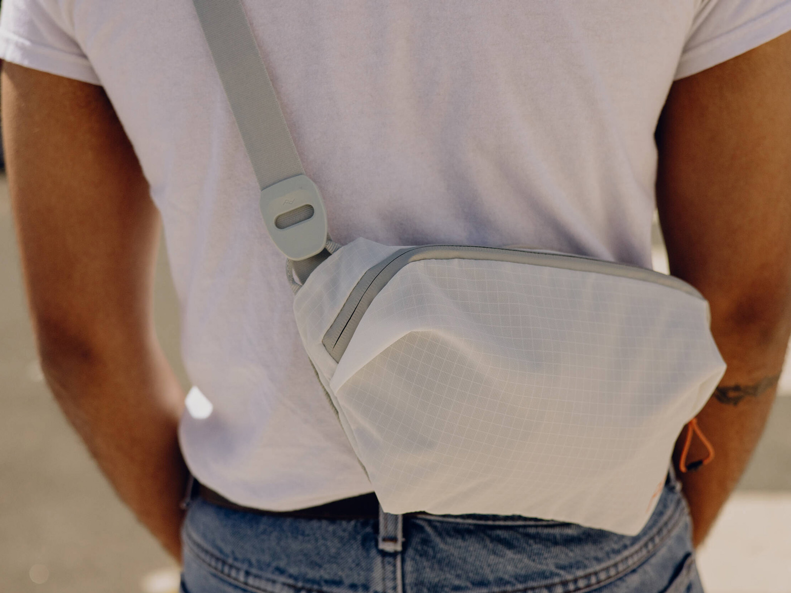 Сумка-слинг Peak Design Outdoor Sling 2L, цвет Cloud