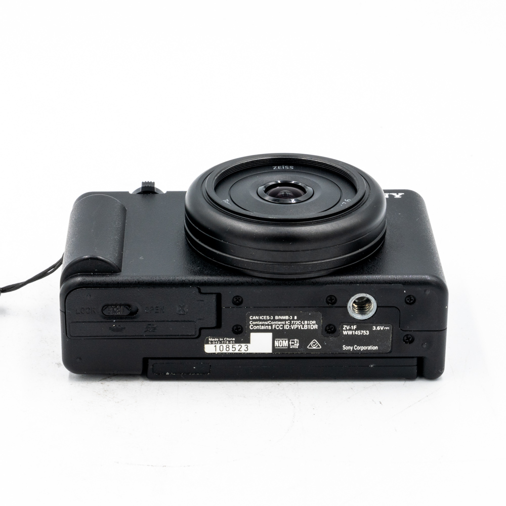 Компактный фотоаппарат Sony ZV-1F, черный (состояние 5) (б/у)