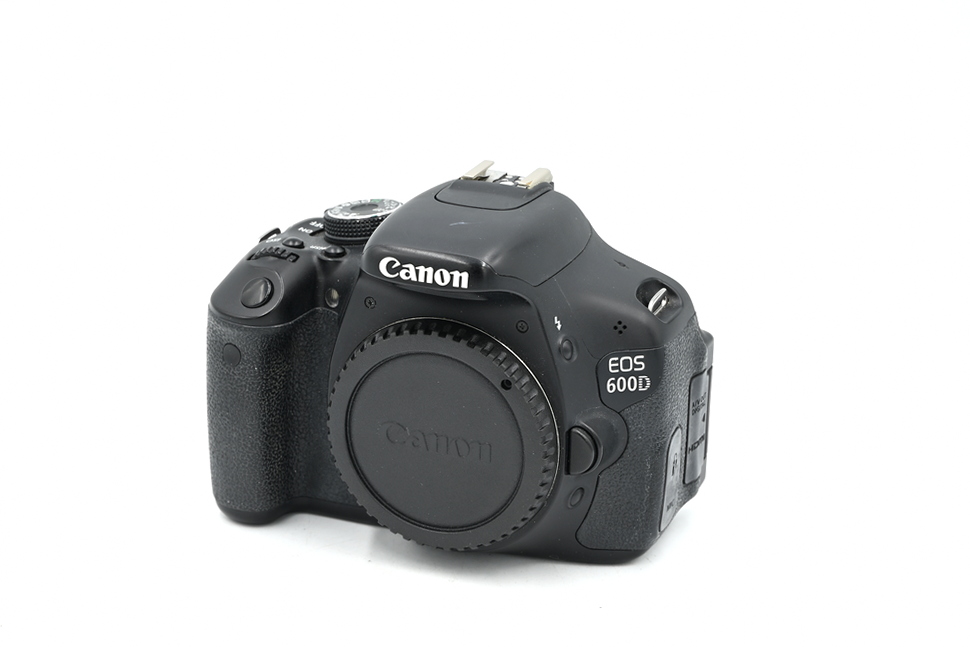 Зеркальный фотоаппарат Canon EOS 600D Body (состояние 4) (б/у)