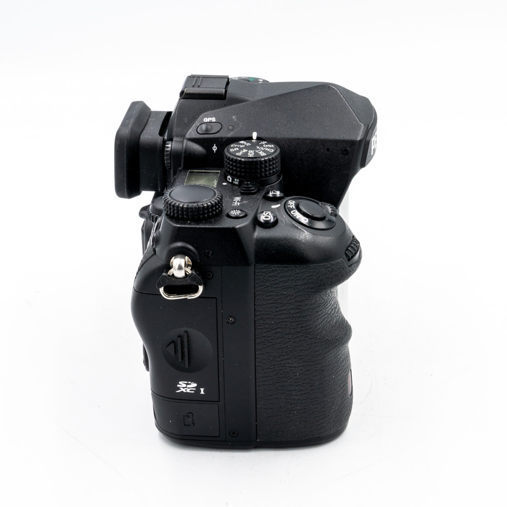 Зеркальный фотоаппарат Pentax K-1 Body (состояние 5) (б/у)