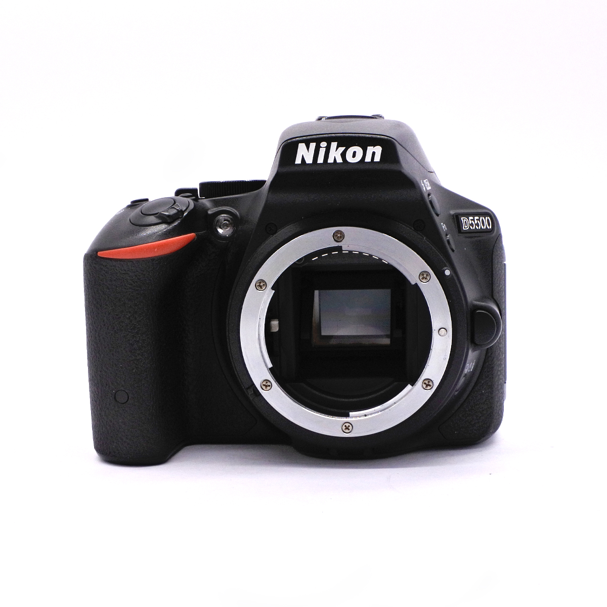 Зеркальный фотоаппарат Nikon D5500 Kit 18-55mm f/3.5-5.6 G DX VR (состояние 5) (б/у)