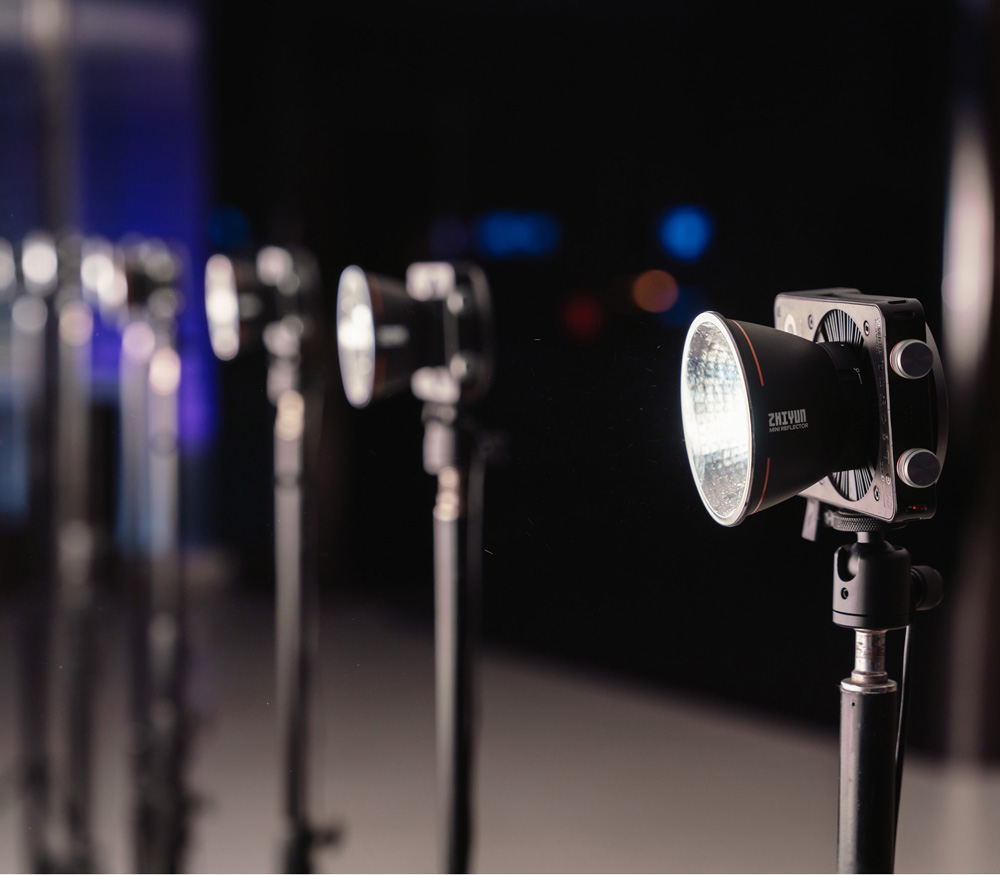 Осветитель Zhiyun Molus X100 Combo Kit, светодиодный, 100 Вт, 2700-6500К