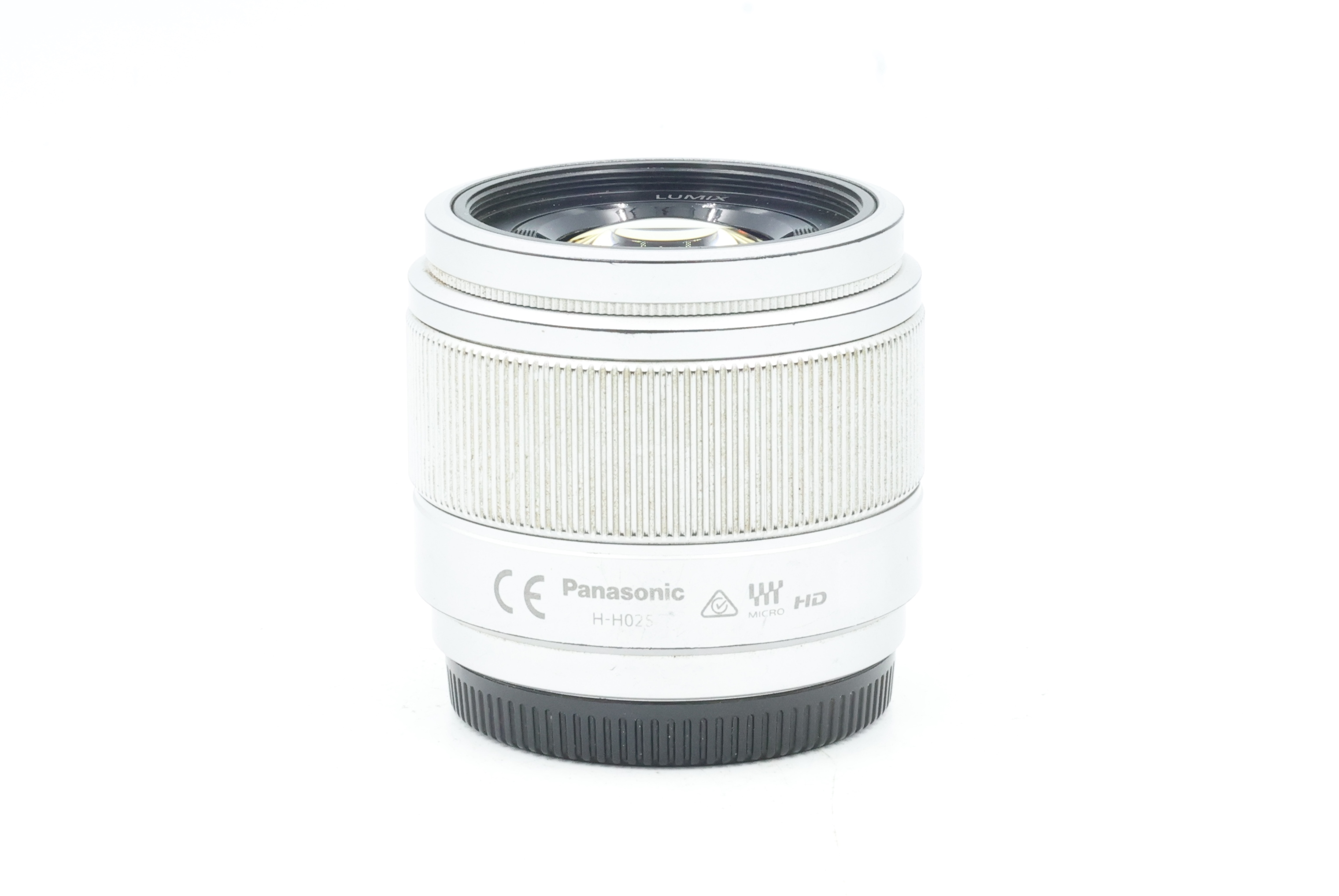 Объектив Panasonic Lumix 25mm f/1.7 G Aspherical, серебристый (состояние 5-) (б/у)