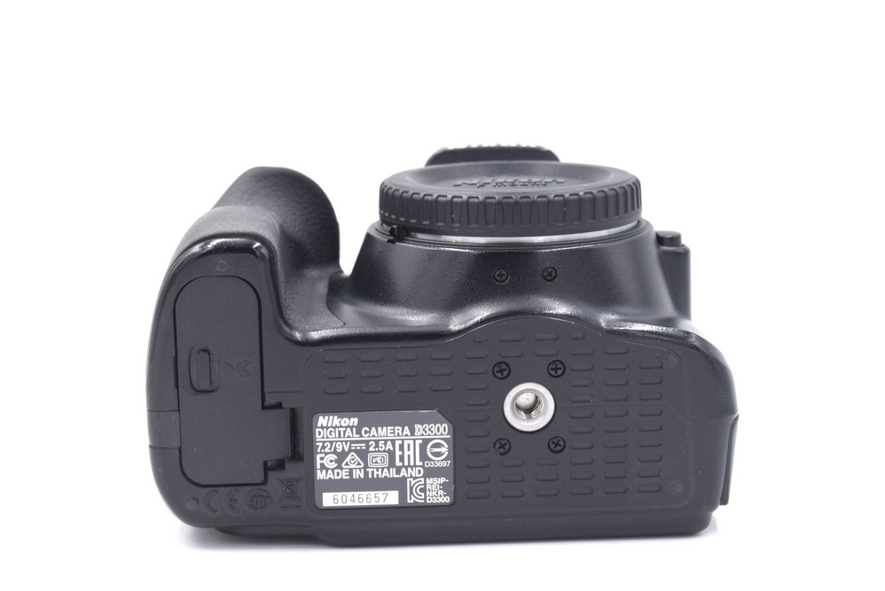 Зеркальный фотоаппарат Nikon D3300 Body (состояние 4) (б/у)