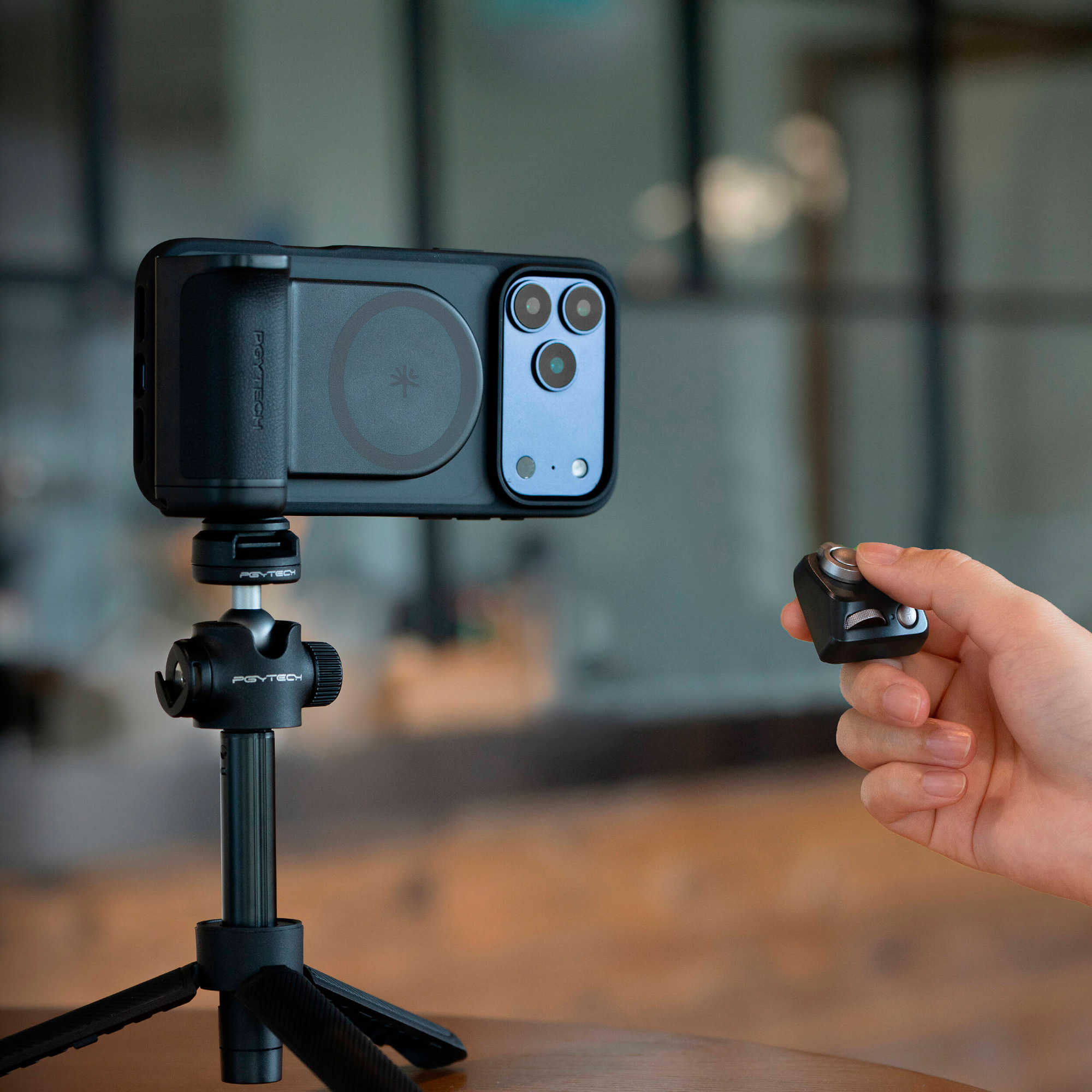 Рукоятка для смартфона PGYTECH MagCam 2 Phone Grip Mint Green, MagSafe