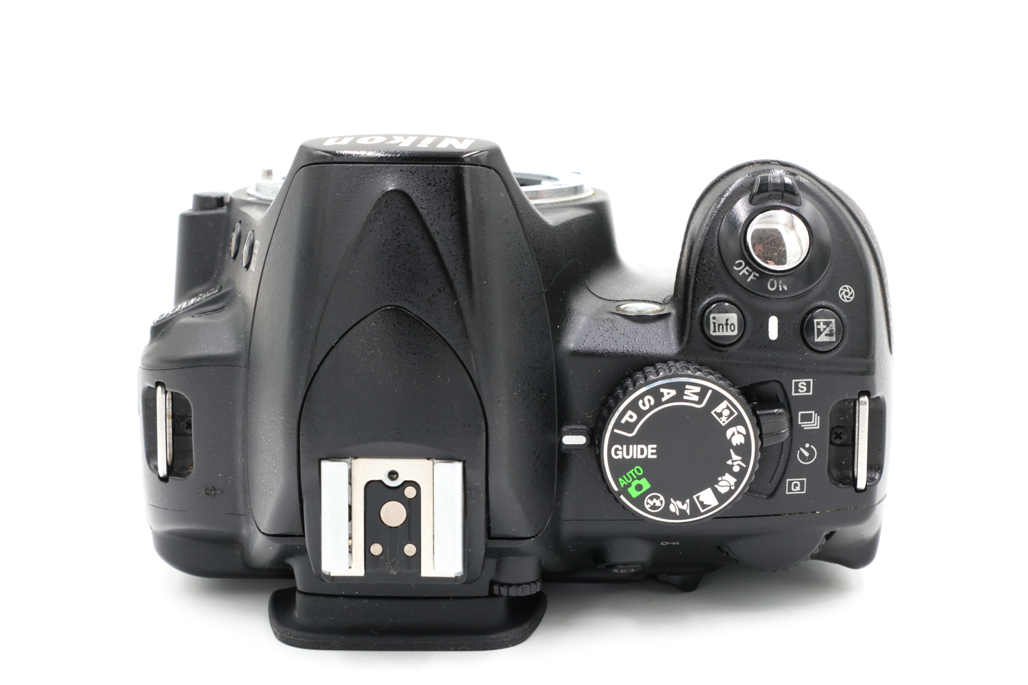 Зеркальный фотоаппарат Nikon D3100 Body (состояние 5-) (б/у)