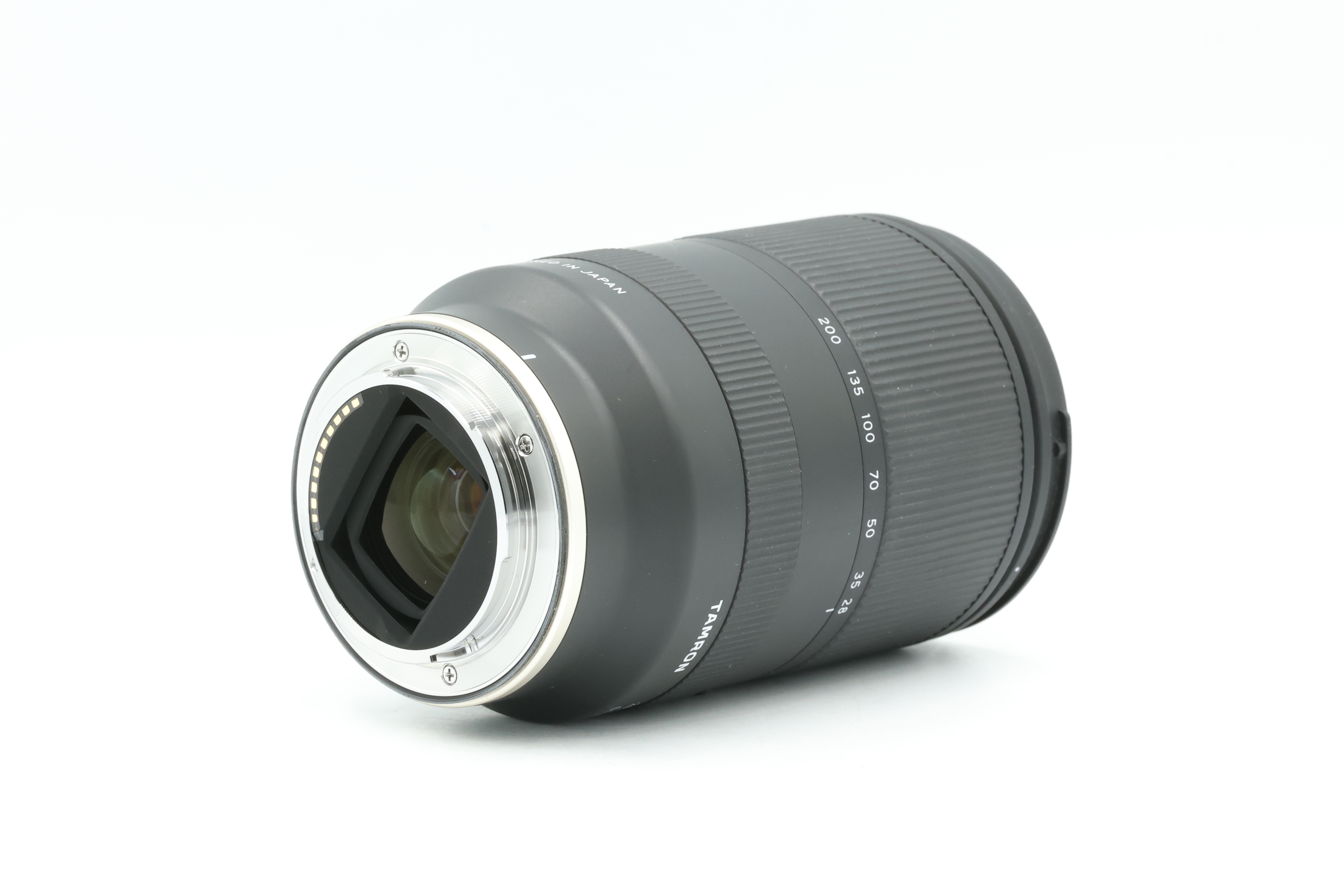 Объектив Tamron 28-200mm f/2.8-5.6 Di III RXD E-Mount (состояние 5) (б/у)