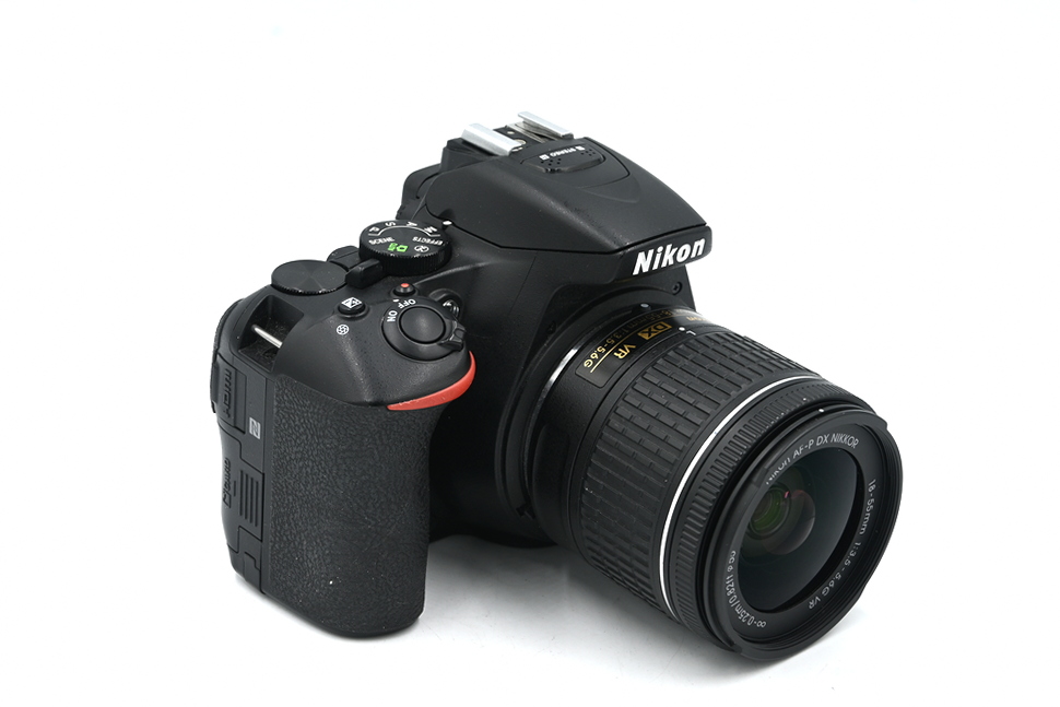 Зеркальный фотоаппарат Nikon D5600 Kit AF-P 18-55mm VR DX (состояние 5) (б/у)