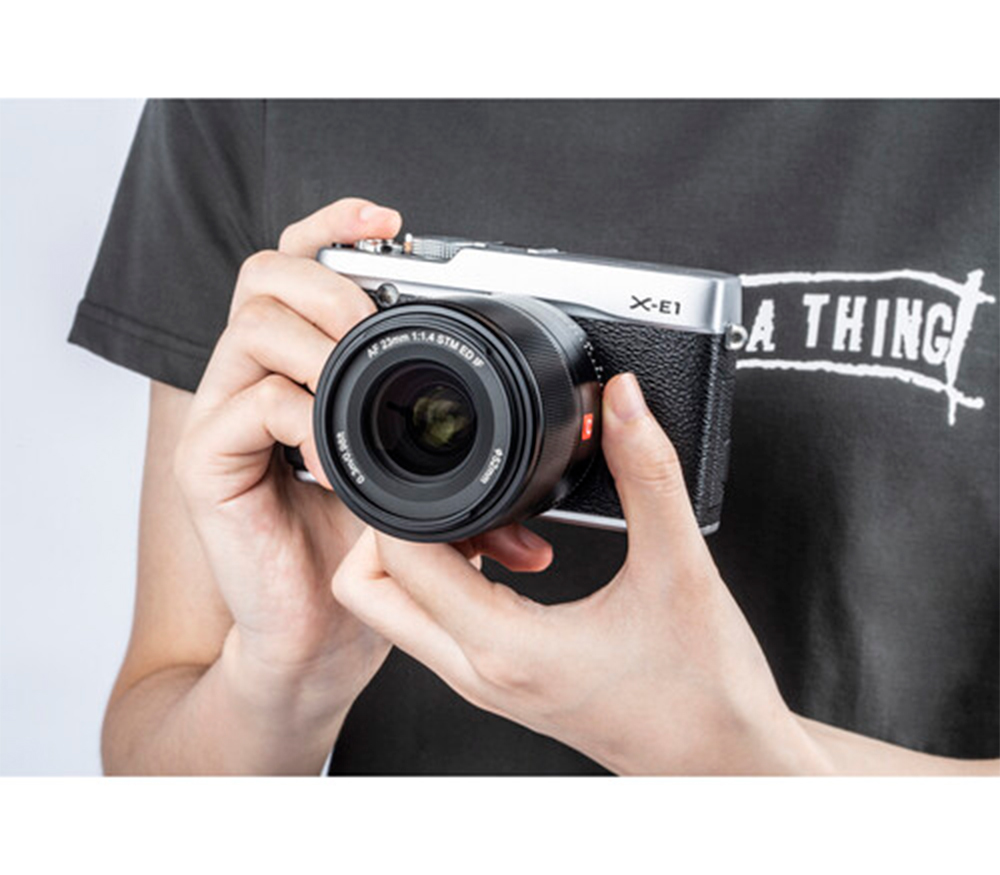 Объектив Viltrox AF 23mm f/1.4 XF Fujifilm черный