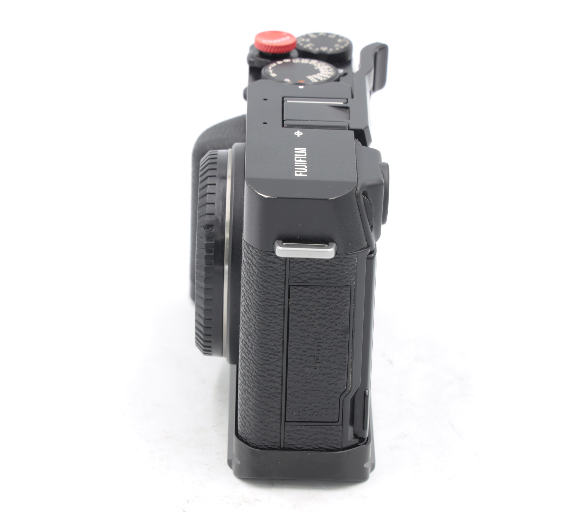 Беззеркальный фотоаппарат Fujifilm X-E4 Acc Kit MHG-XE4/TR-XE4 черный (состояние 5-) (б/у)