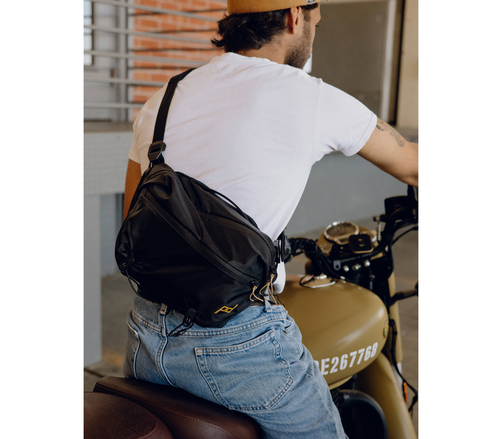 Сумка-слинг Peak Design Outdoor Sling 7L, черная