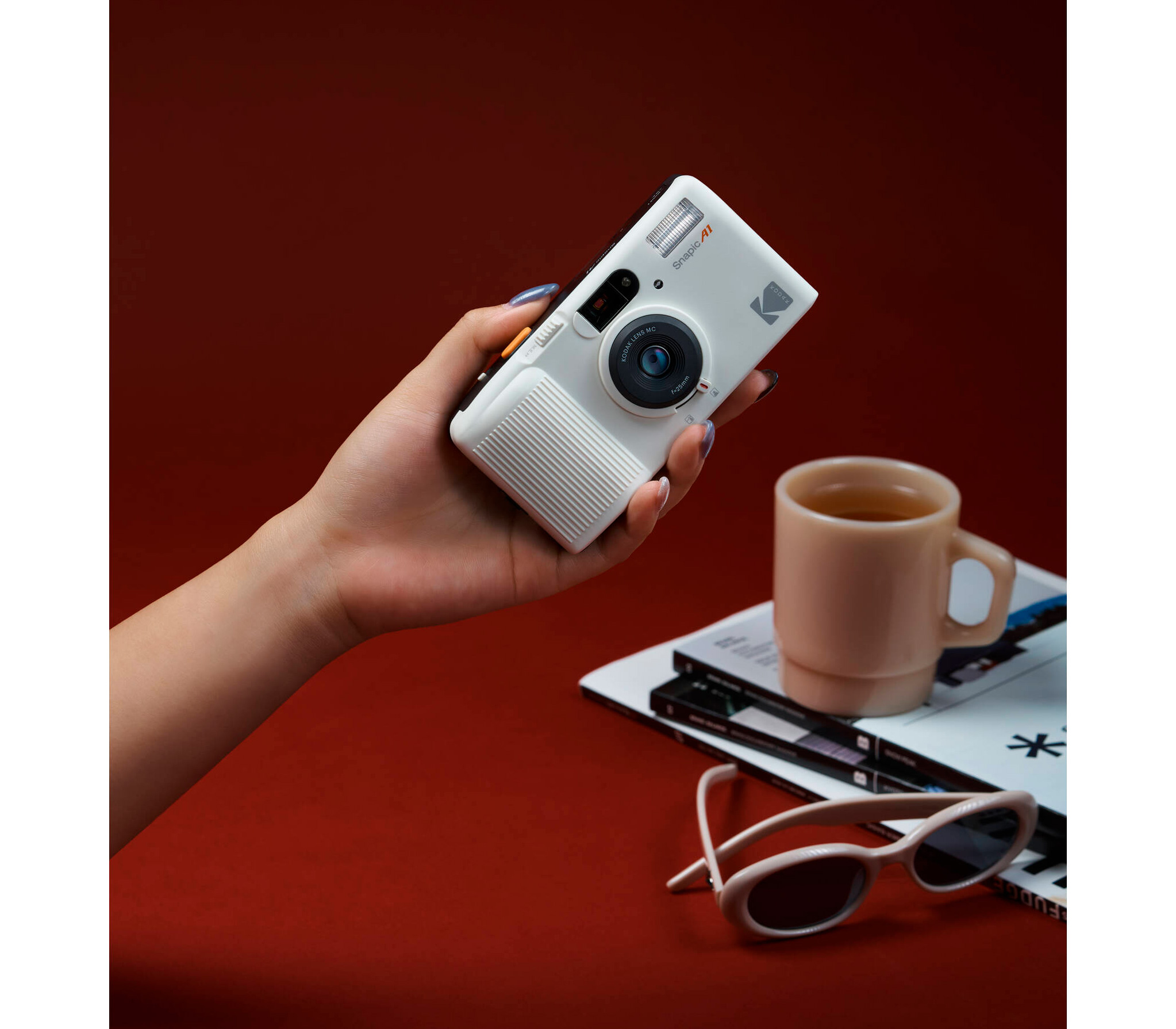 Компактный фотоаппарат Kodak Snapic A1 Ivory White