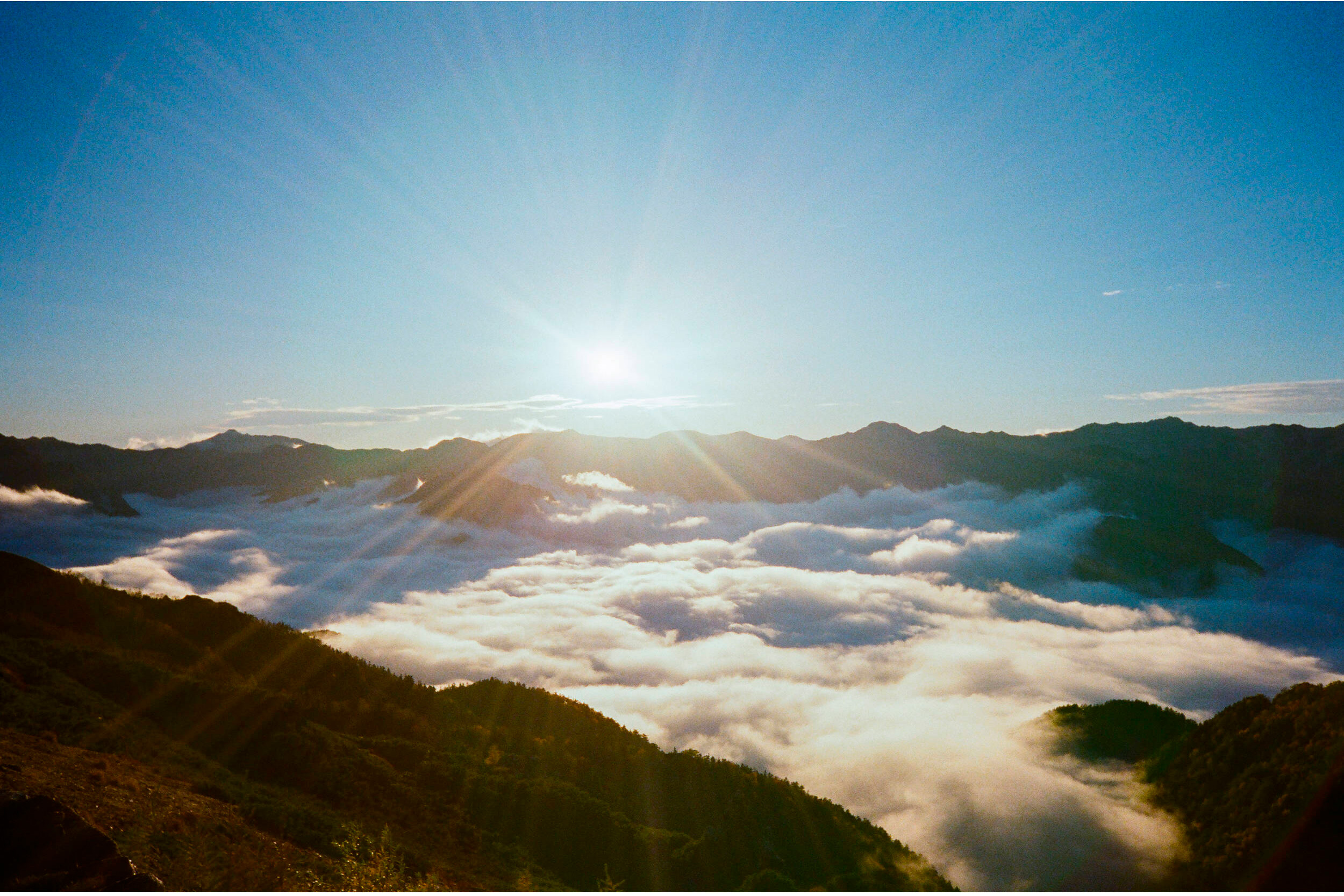 Компактный фотоаппарат Kodak Snapic A1 Ivory White