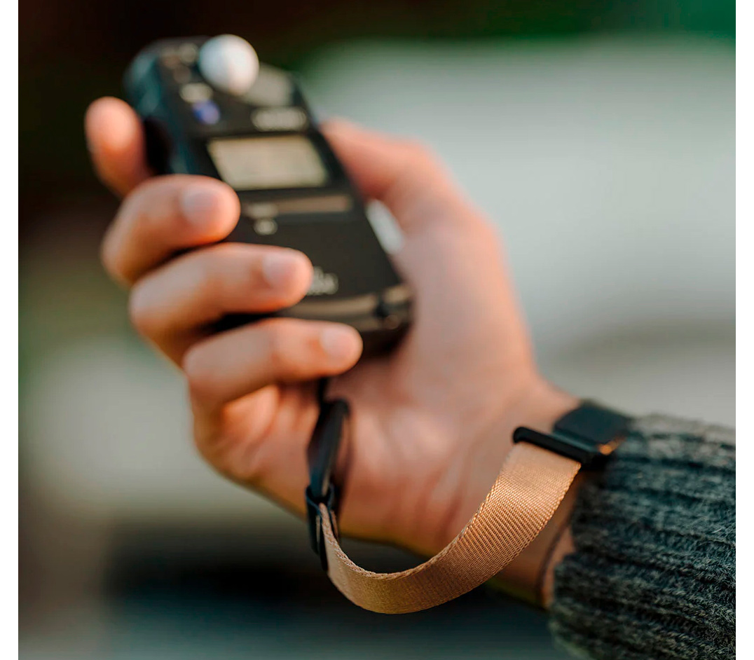 Ремень на запястье Peak Design Cuff, коричневый (Coyote)