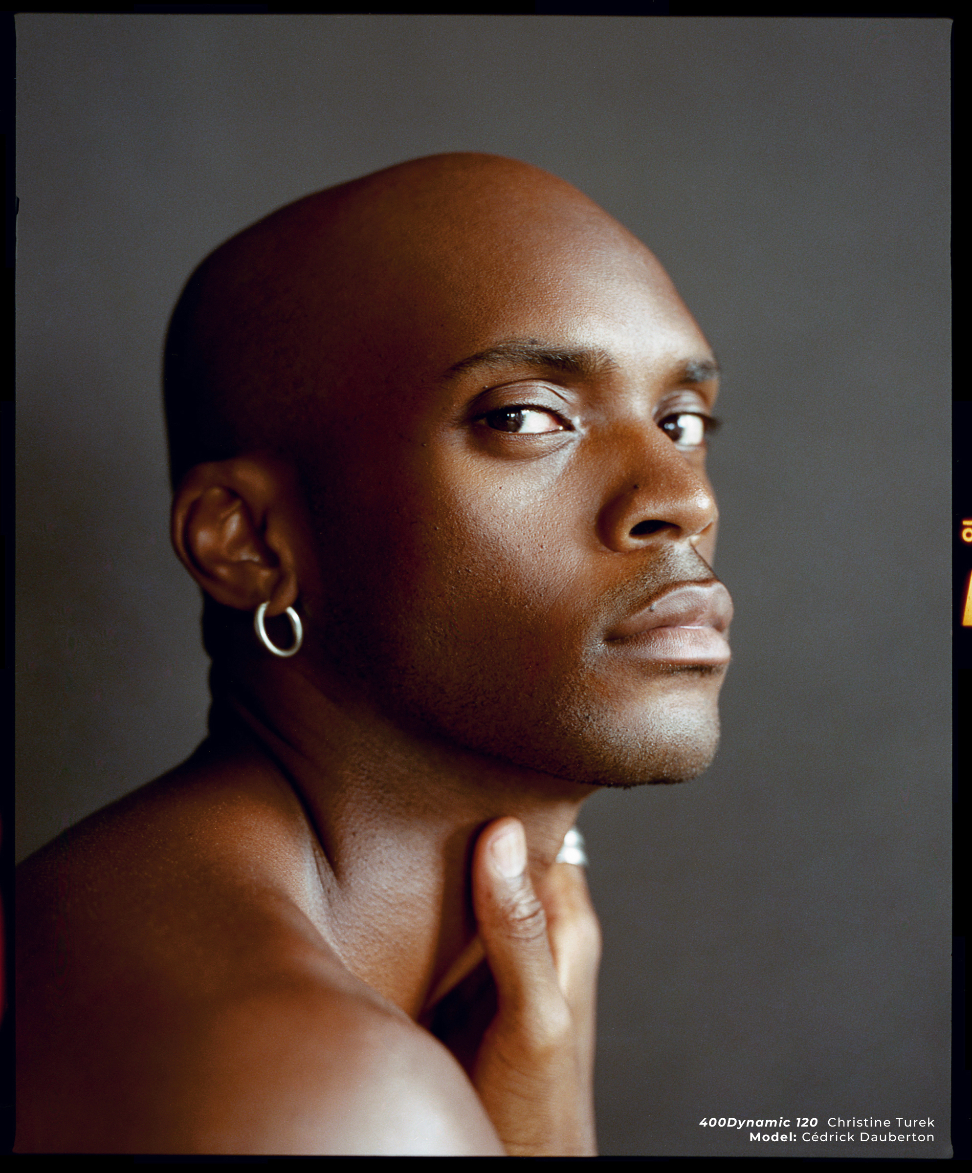 Фотопленка CineStill 400 Dynamic Versatile Color Negative 120