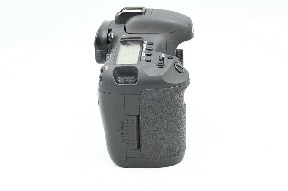 Зеркальный фотоаппарат Canon EOS 7D Body (состояние 5-) (б/у)
