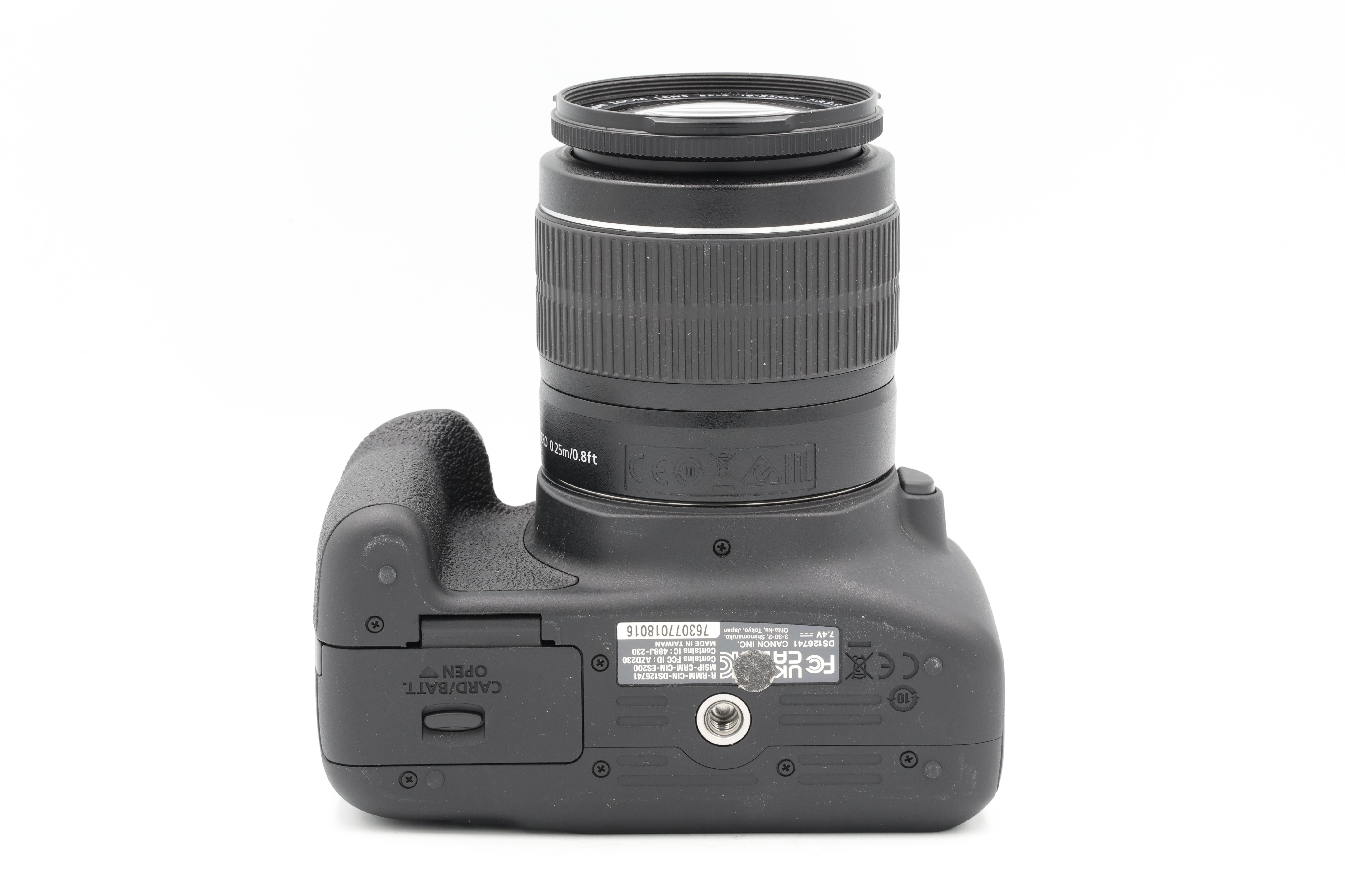 Зеркальный фотоаппарат Canon EOS 2000D Kit EF-S 18-55mm f/3.5-5.6 IS II (состояние 5) (б/у)