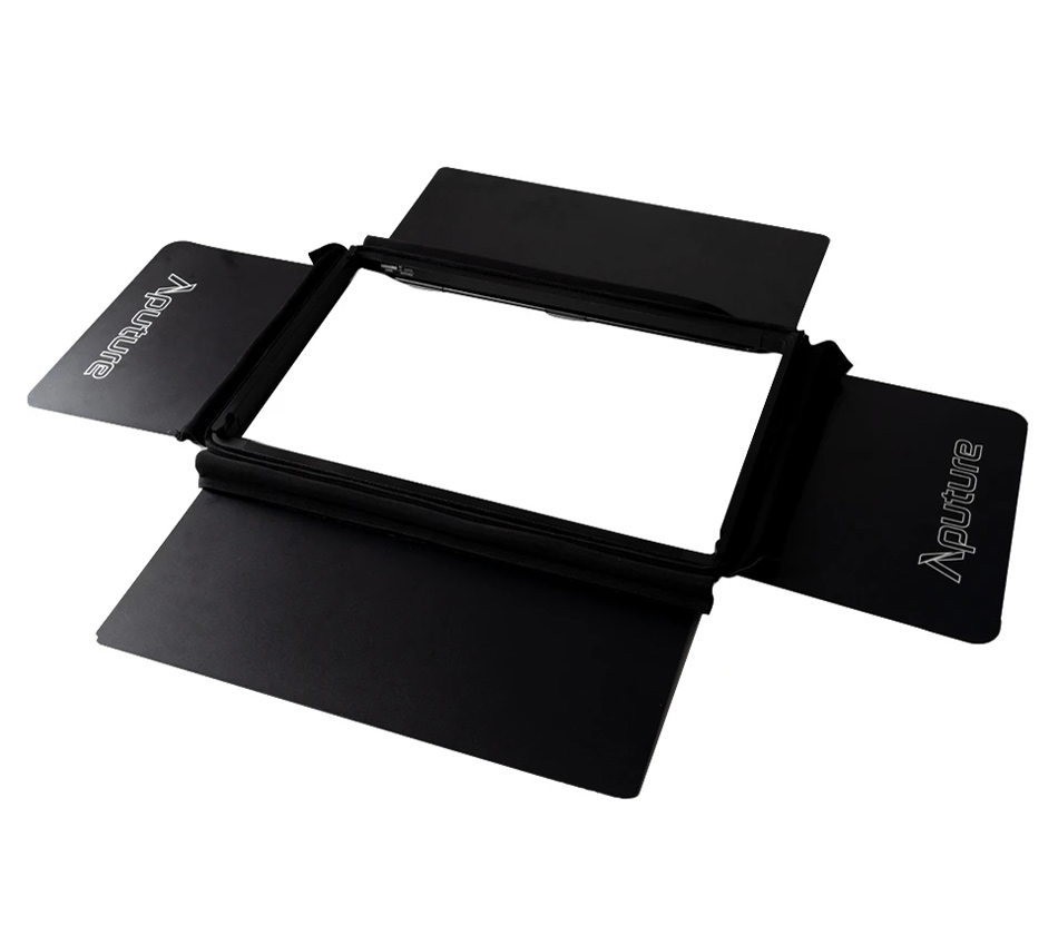Шторки Aputure Nova P300c Barn Doors