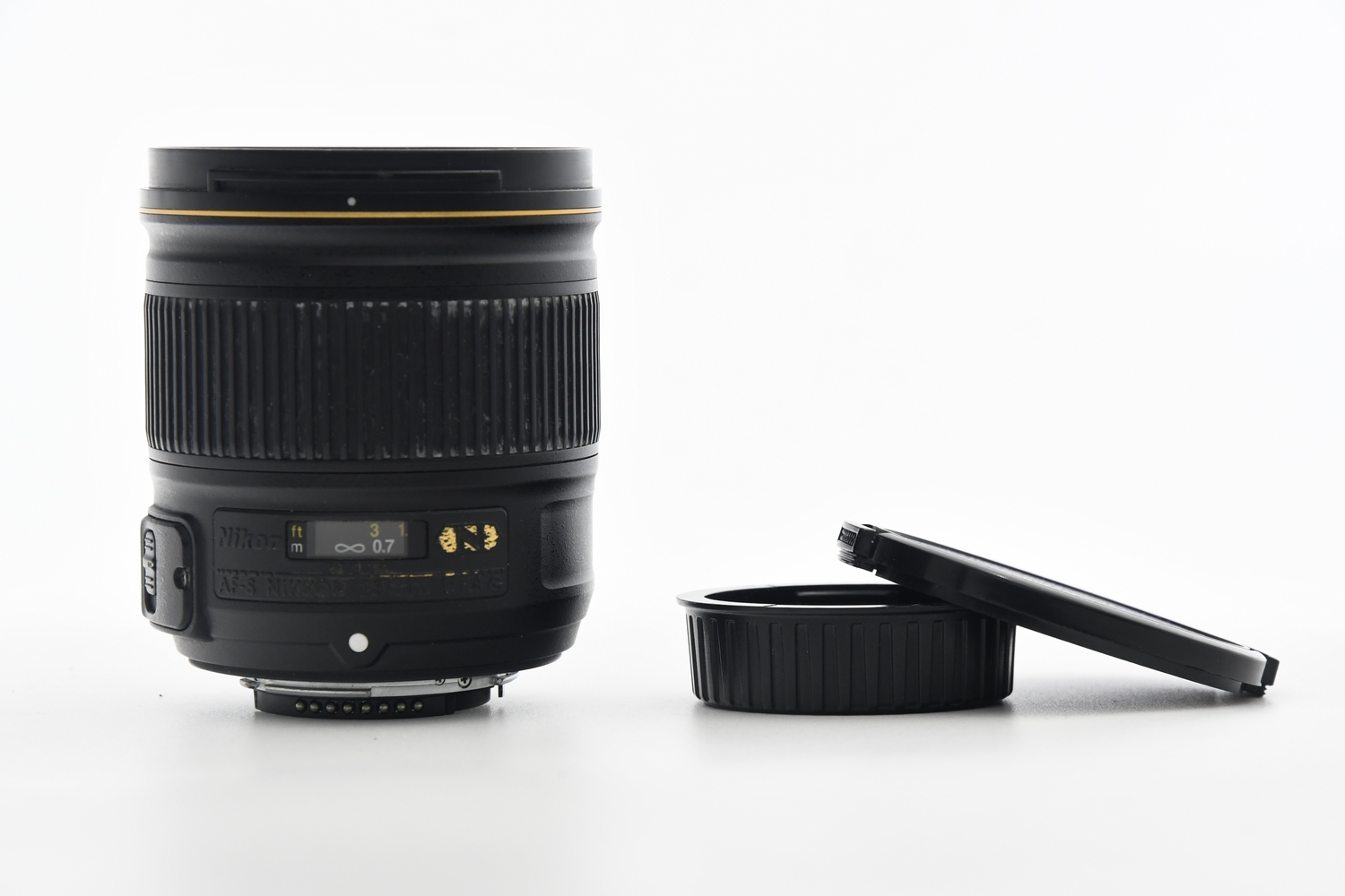 Объектив Nikon AF-S 28mm f/1.8G (состояние 3) (б/у)