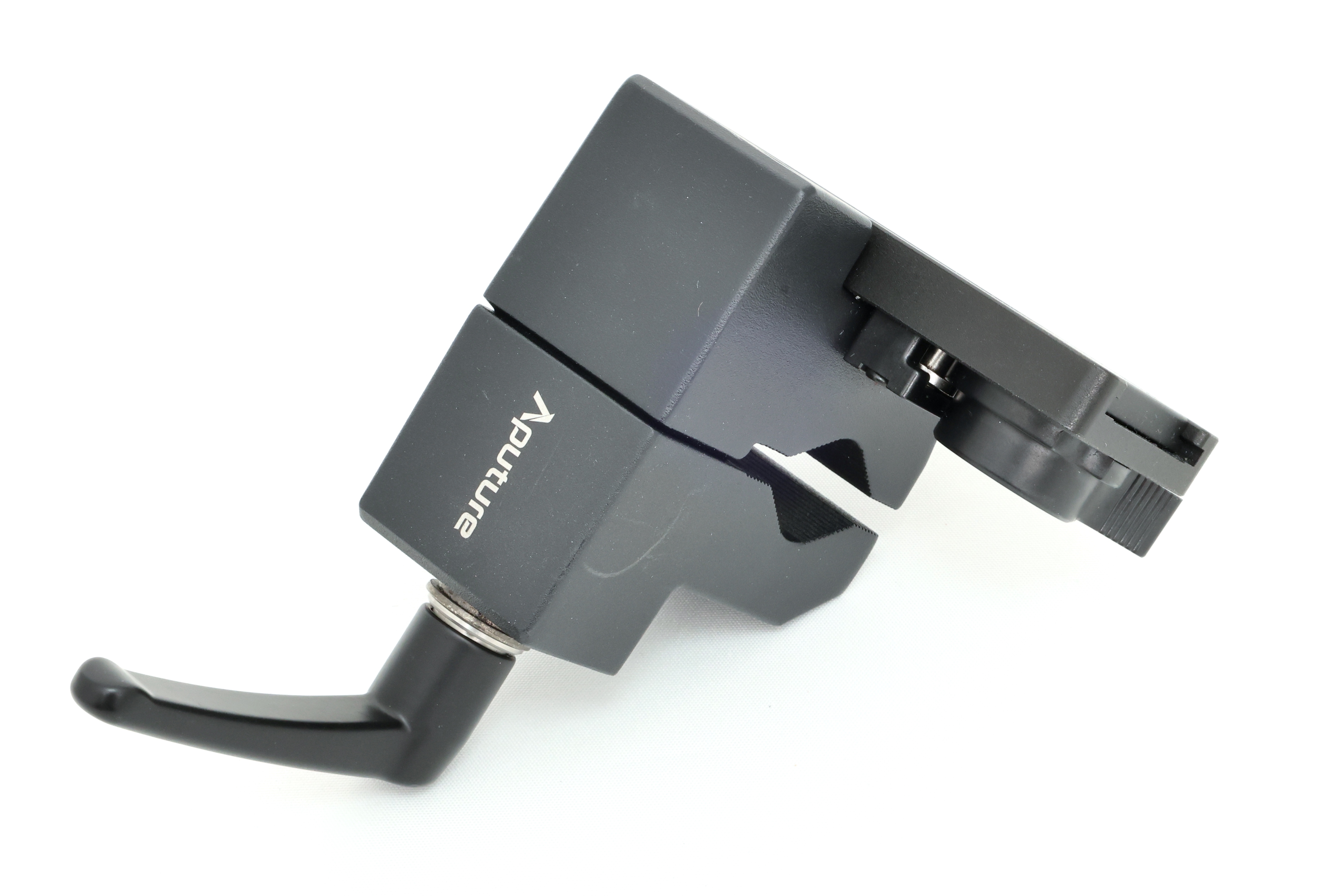 Быстросъёный зажим Aputure Quick Release Clamp (состояние 5-) (б/у)