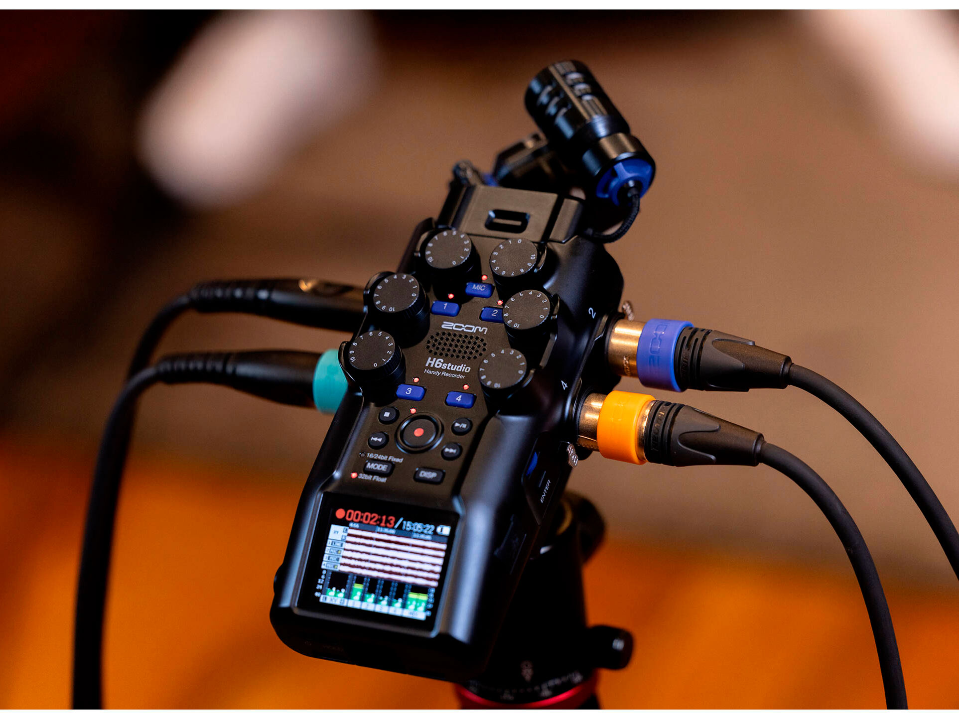 Портативный рекордер Zoom H6studio, 6 каналов, 32 bit Float