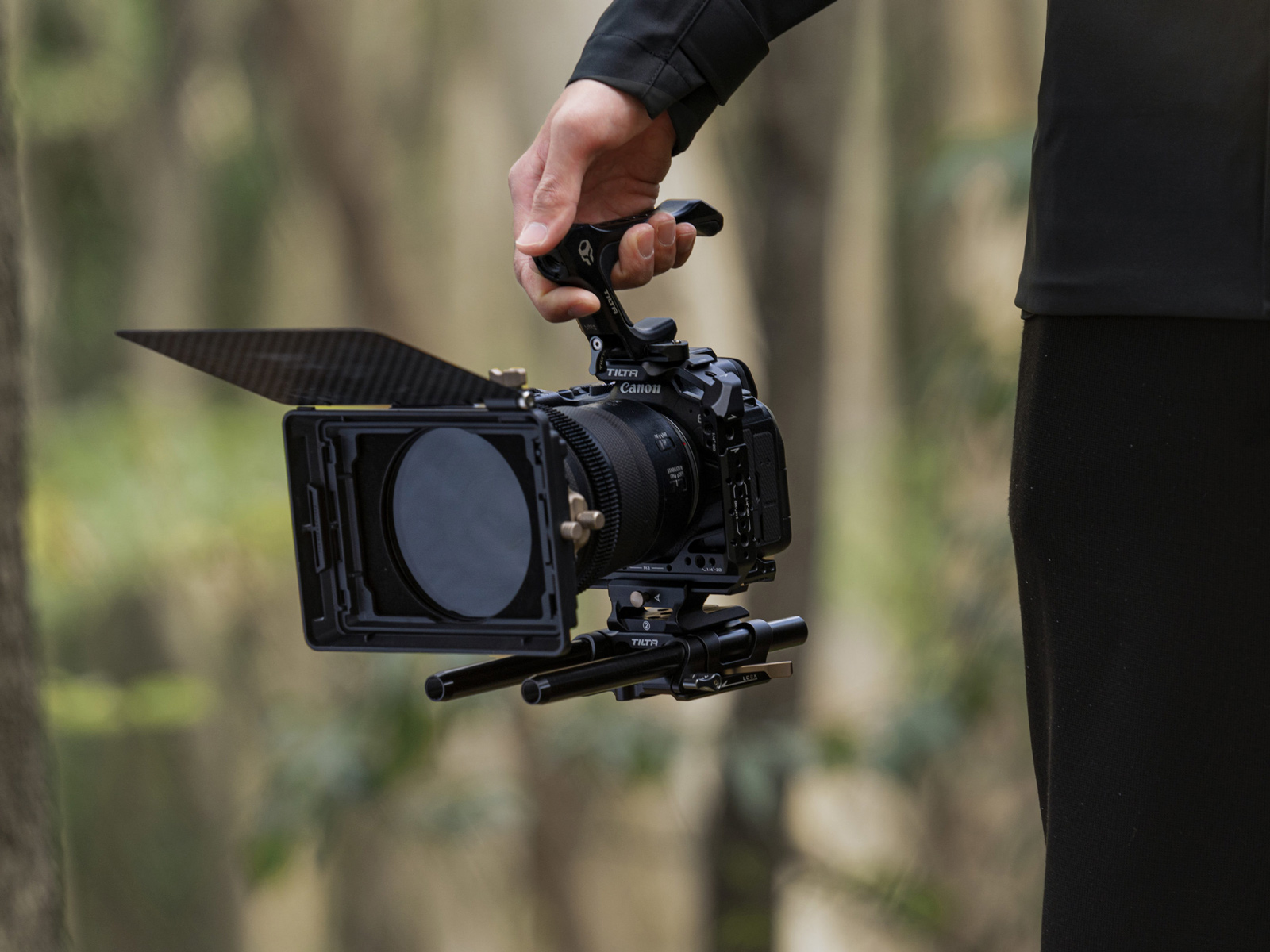 Клетка Tilta Half Camera Cage для Canon R6 Mark II, черная (уцененный)