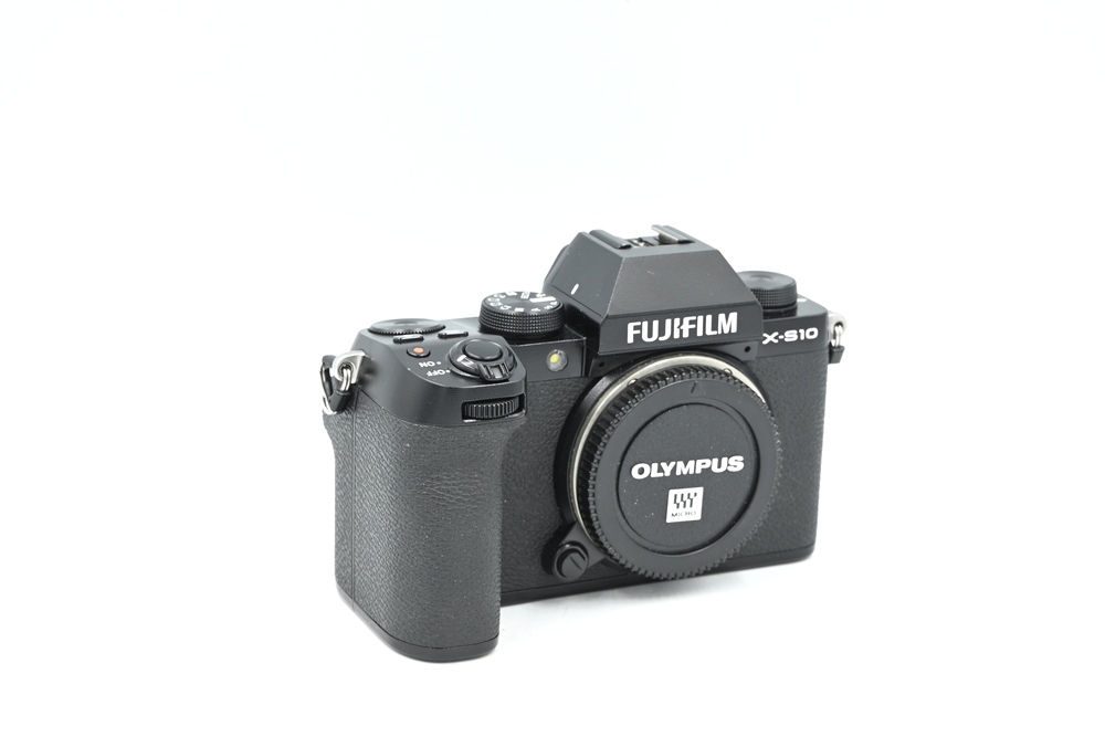 Беззеркальный фотоаппарат Fujifilm X-S10 Body (состояние 5-) (б/у)